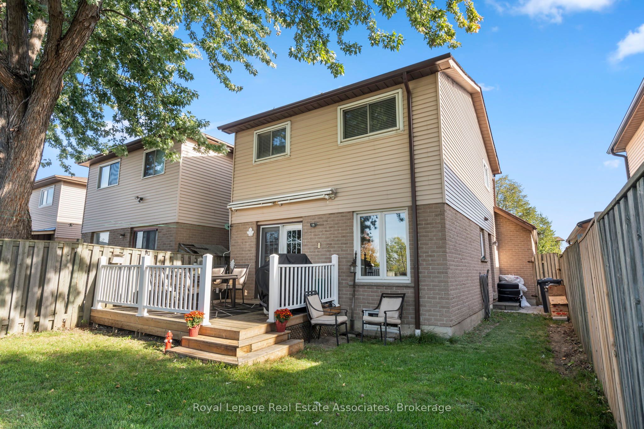 Photo 71 of 60 Newbridge Crescent, Brampton, Westgate — HOMEH