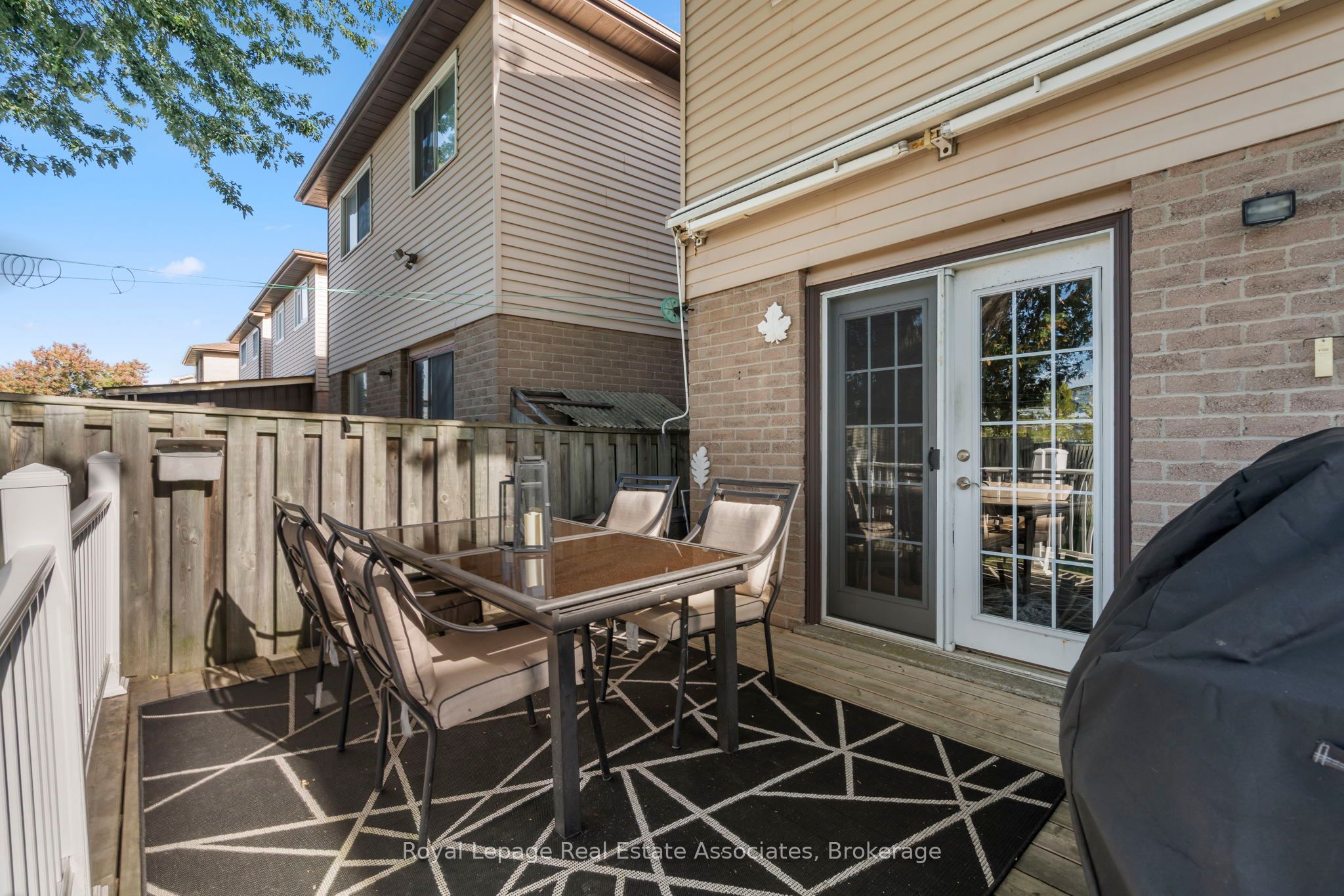 Photo 74 of 60 Newbridge Crescent, Brampton, Westgate — HOMEH