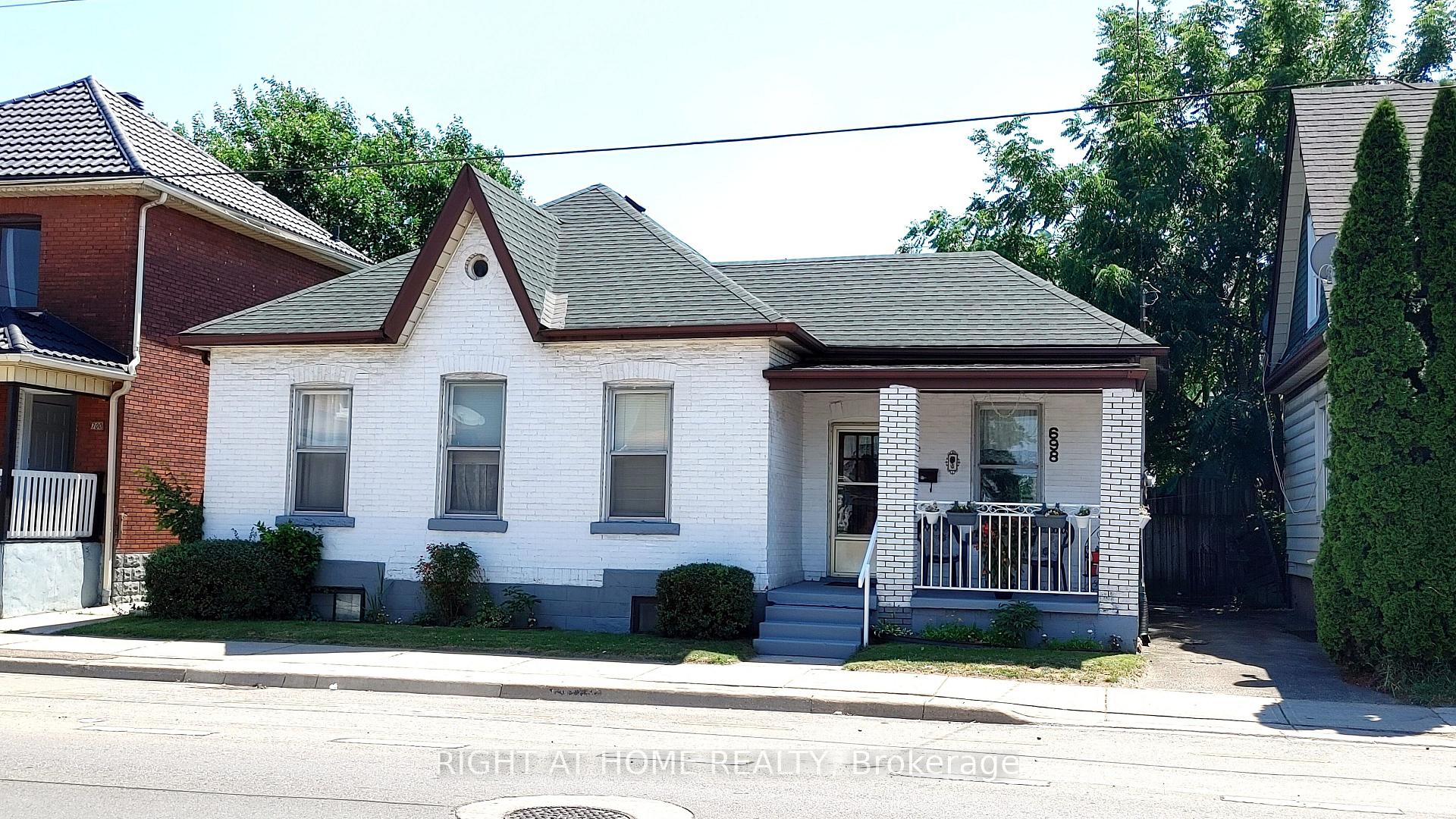 Photo 5 of 698 Cannon Street E, Hamilton, Gibson — HOMEH