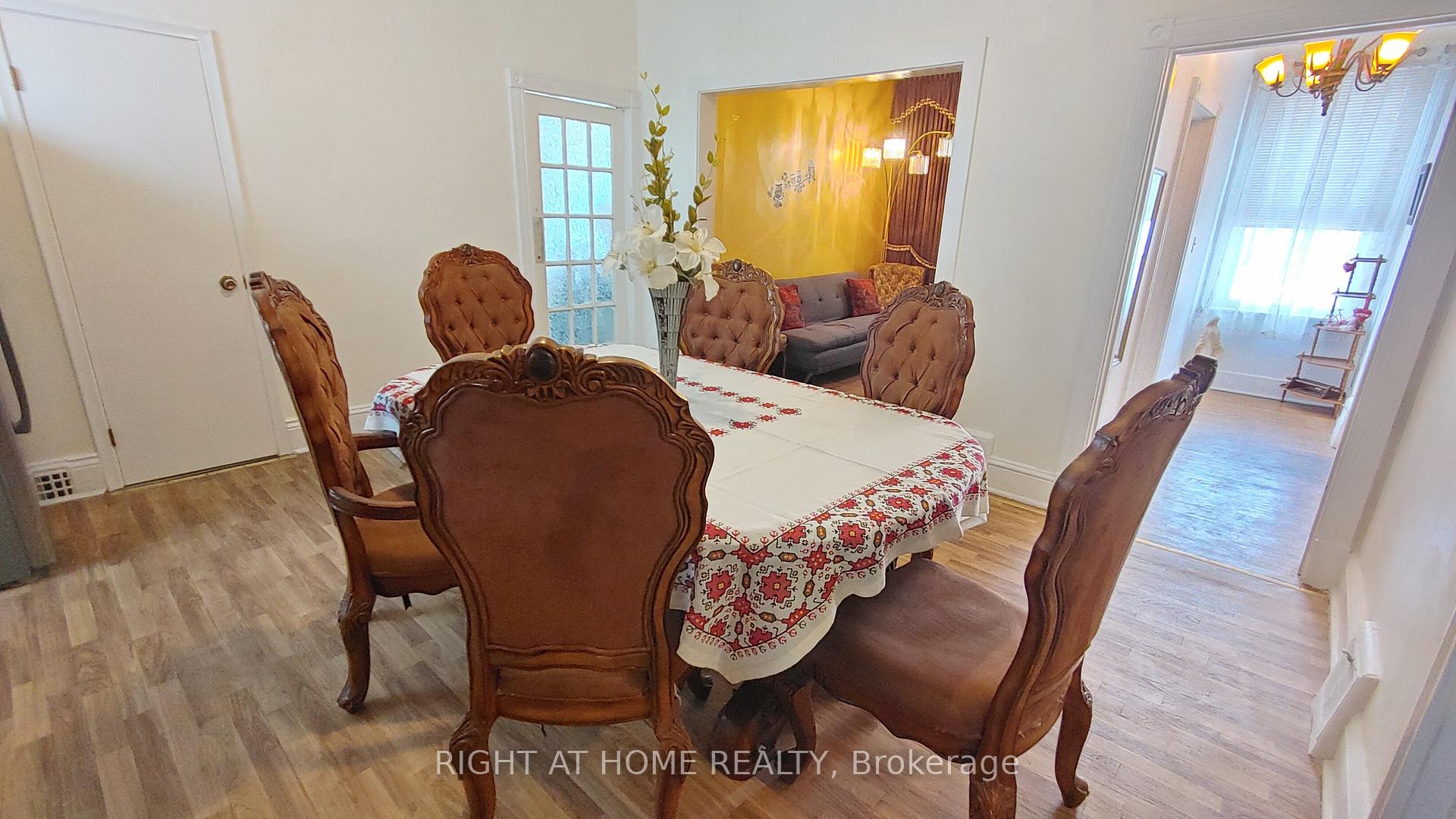 Photo 12 of 698 Cannon Street E, Hamilton, Gibson — HOMEH