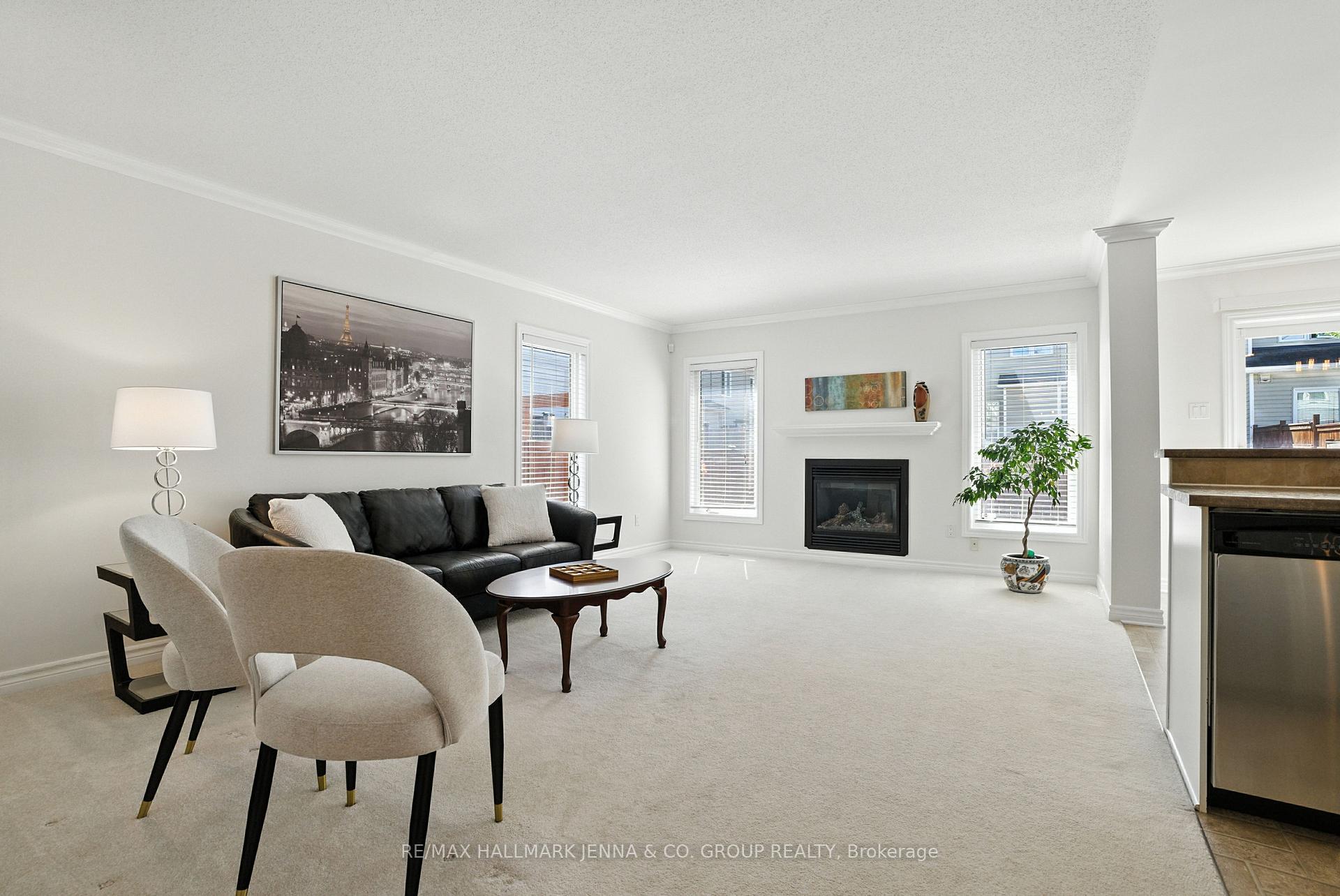Photo 15 of 100 Sorento Street, Ottawa, Barrhaven - Strandherd — HOMEH