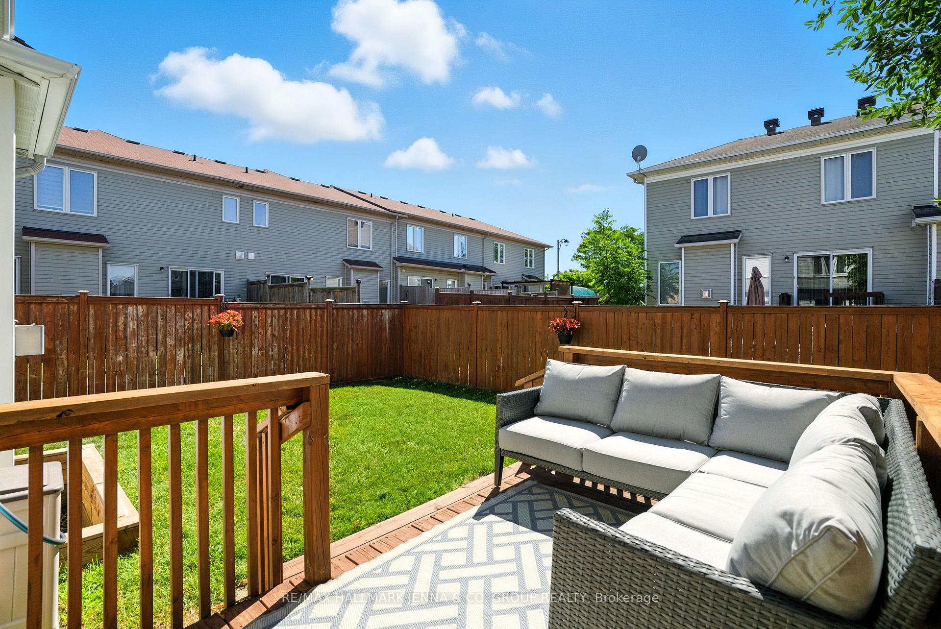 Photo 21 of 100 Sorento Street, Ottawa, Barrhaven - Strandherd — HOMEH