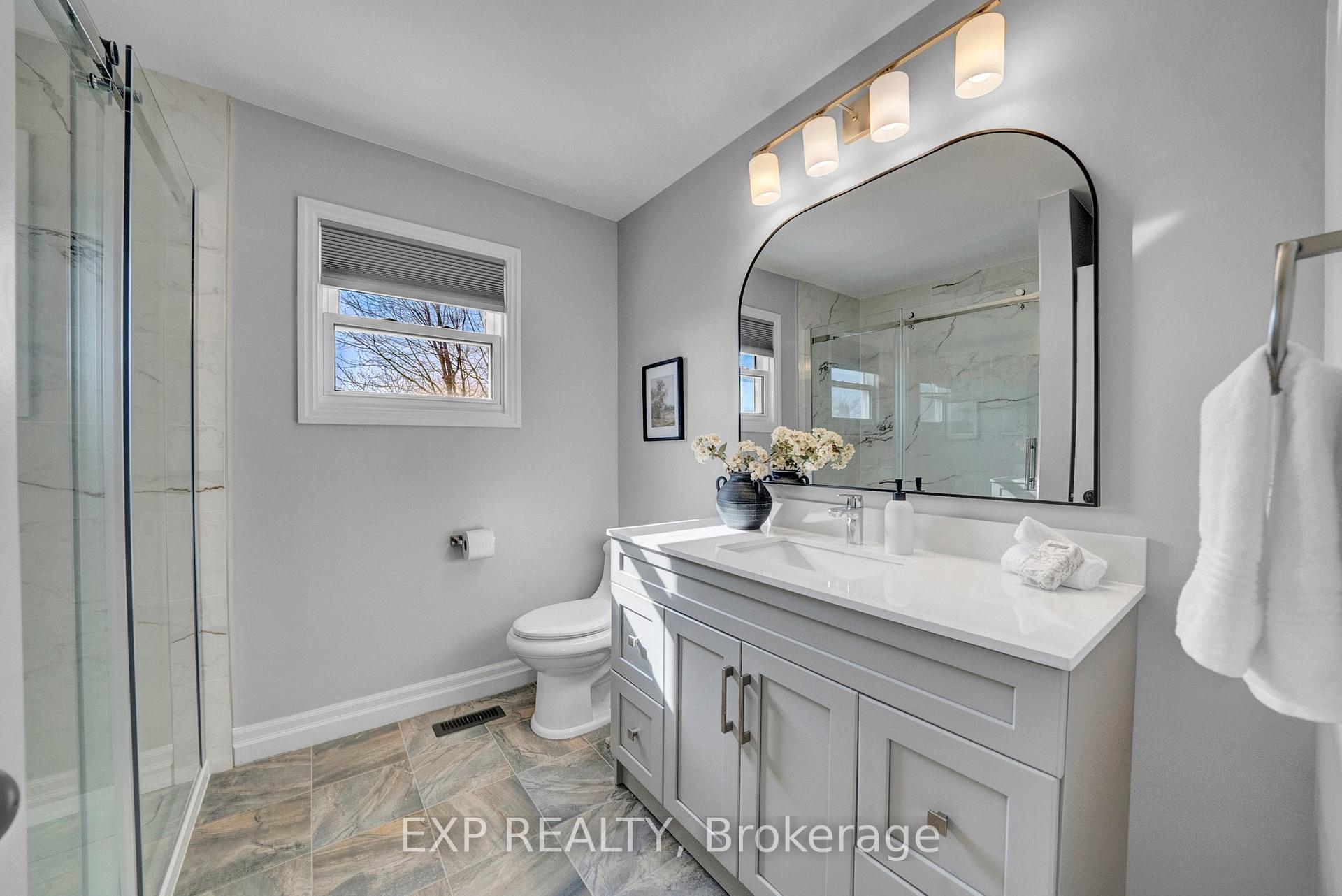 Photo 11 of 26 Lillian Crescent, Clarington, Newcastle — HOMEH