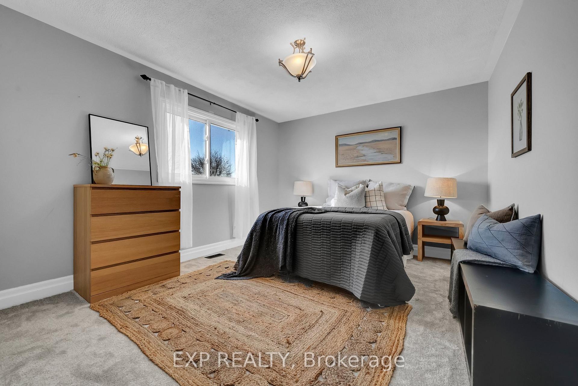 Photo 12 of 26 Lillian Crescent, Clarington, Newcastle — HOMEH
