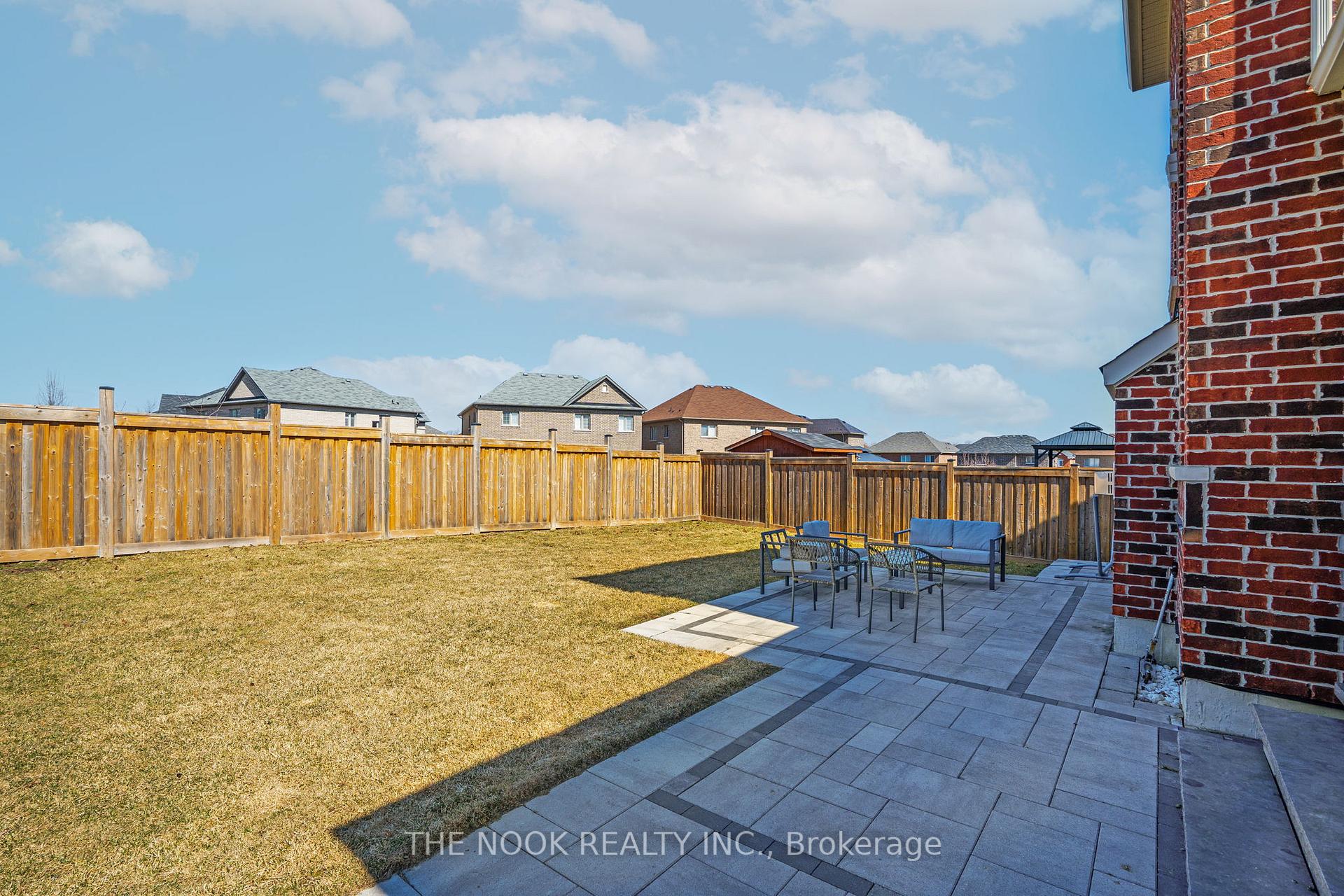 Photo 44 of 50 Grady Drive, Clarington, Newcastle — HOMEH