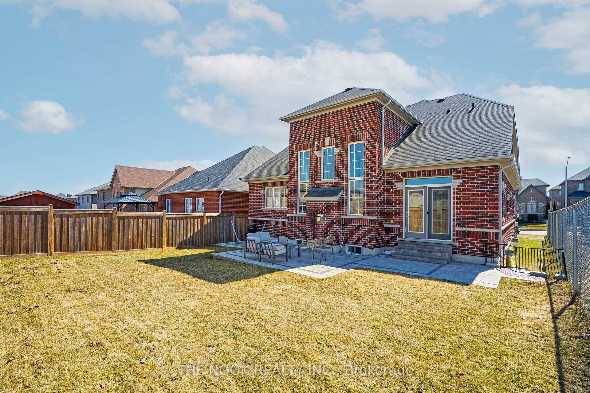 Photo 45 of 50 Grady Drive, Clarington, Newcastle — HOMEH