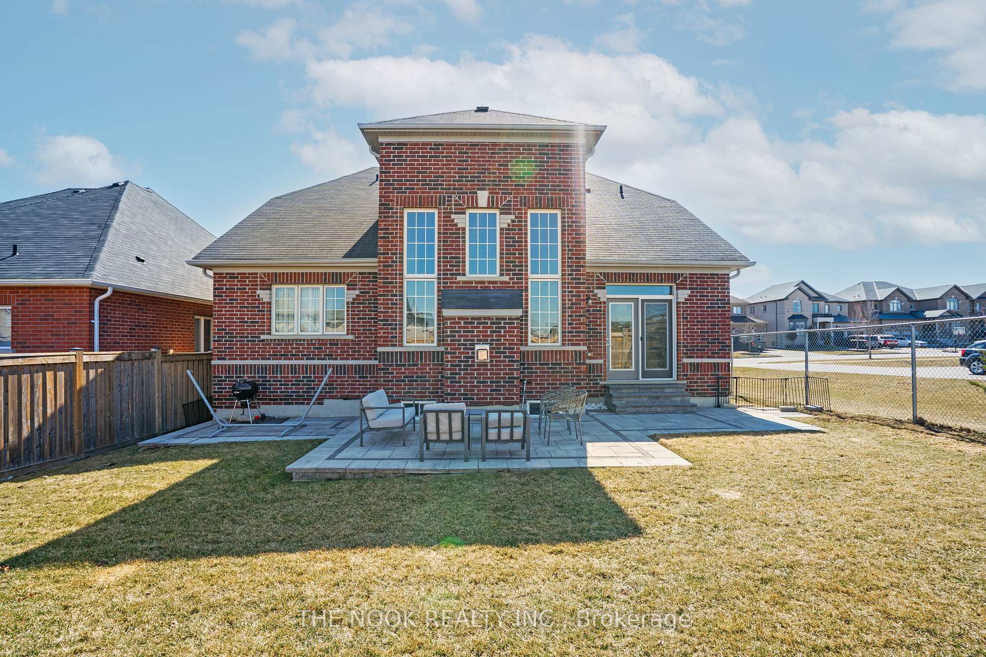 Photo 46 of 50 Grady Drive, Clarington, Newcastle — HOMEH
