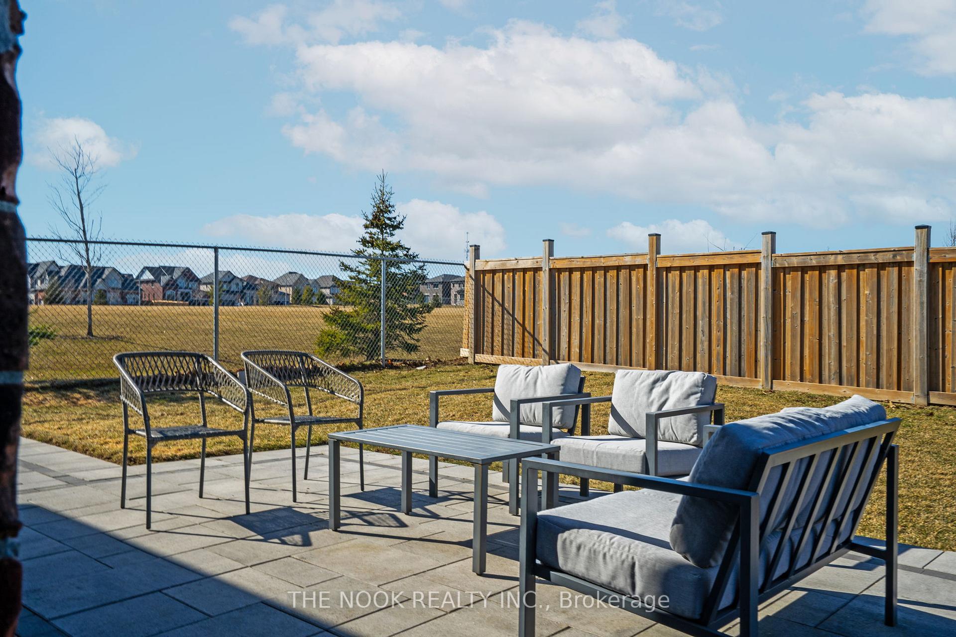 Photo 47 of 50 Grady Drive, Clarington, Newcastle — HOMEH