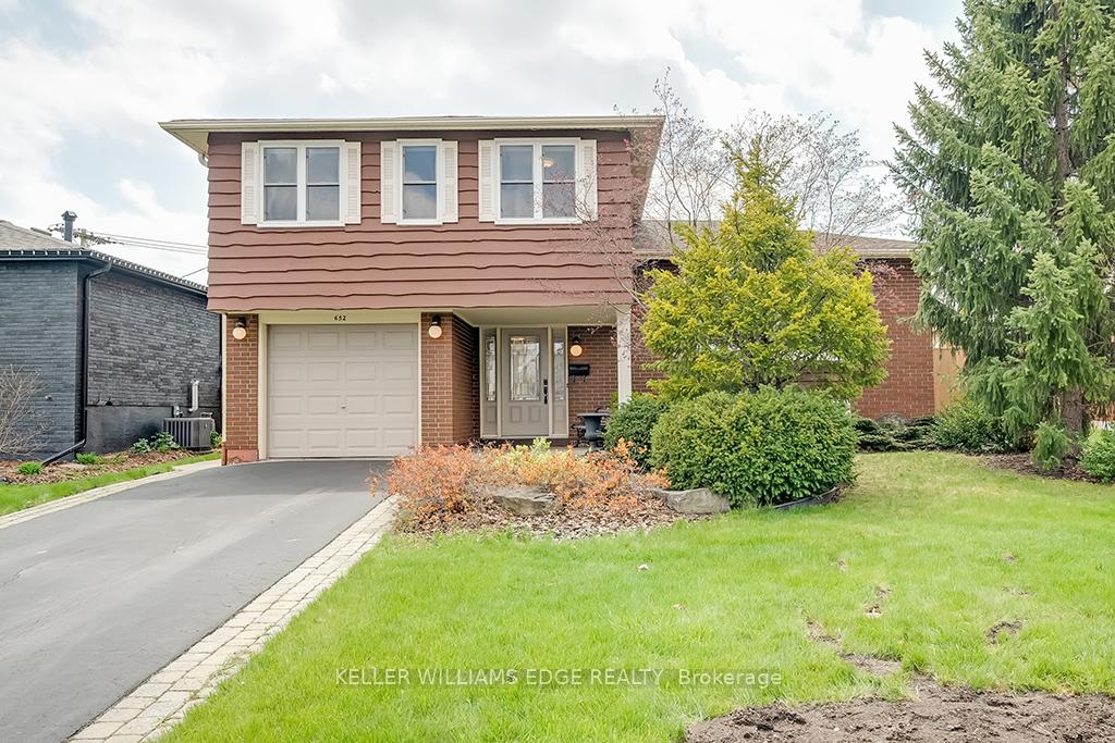 Front of 652 Meadow Lane