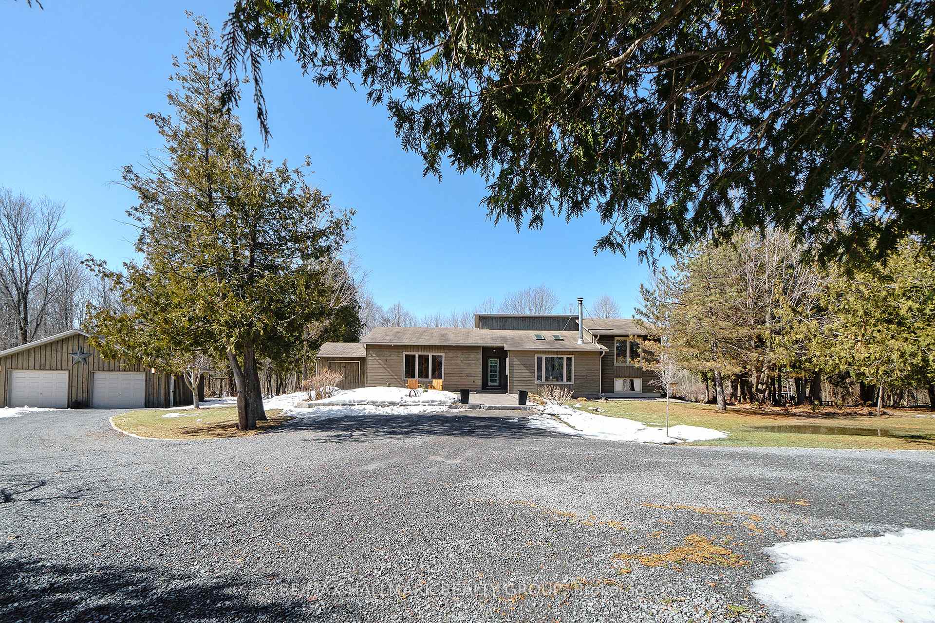 Photo 2 of 250 Bayview Drive, Beckwith, Beckwith Twp — HOMEH