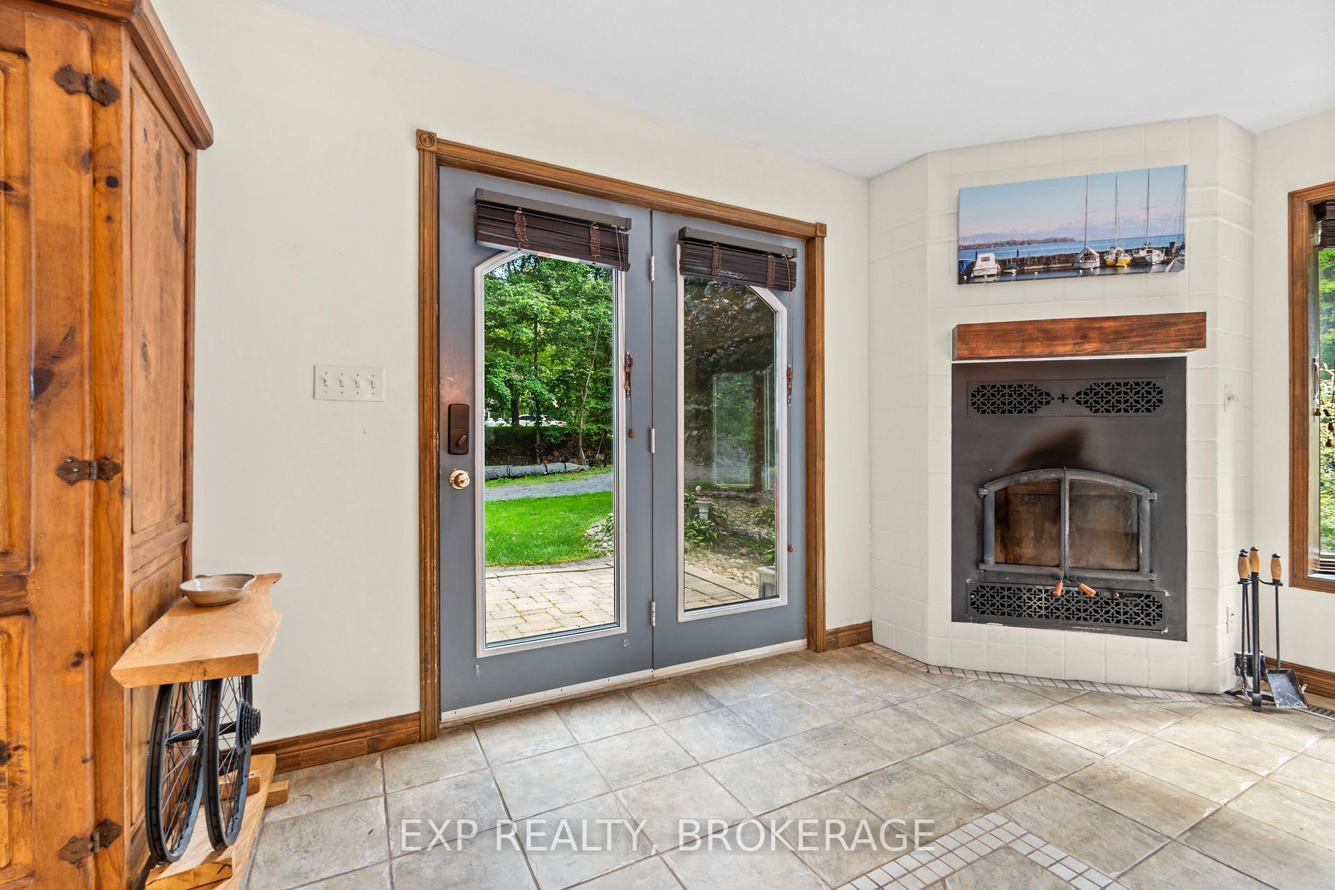 Photo 5 of 1403A Everett Lane, Frontenac, Frontenac South — HOMEH