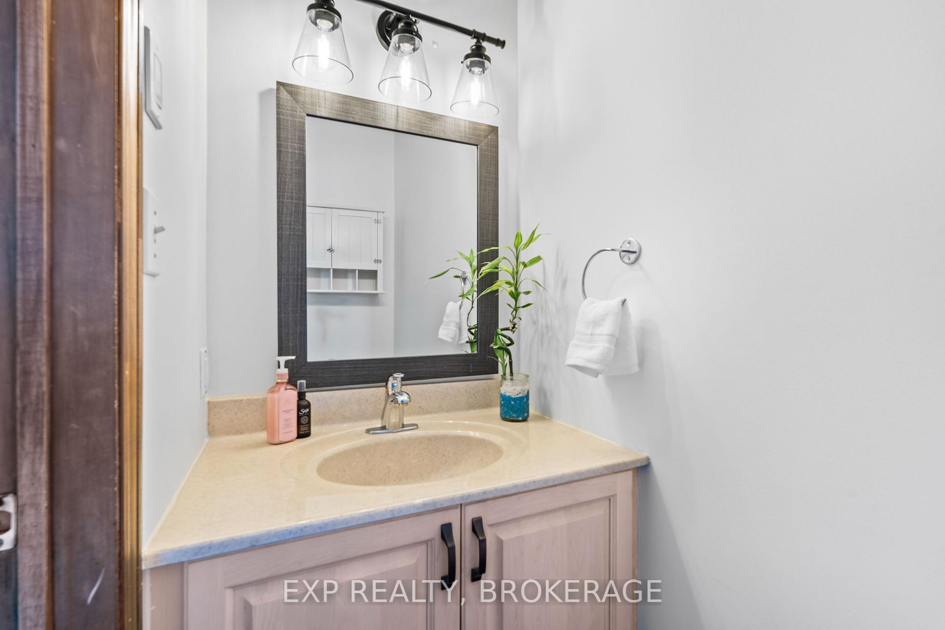 Photo 19 of 1403A Everett Lane, Frontenac, Frontenac South — HOMEH