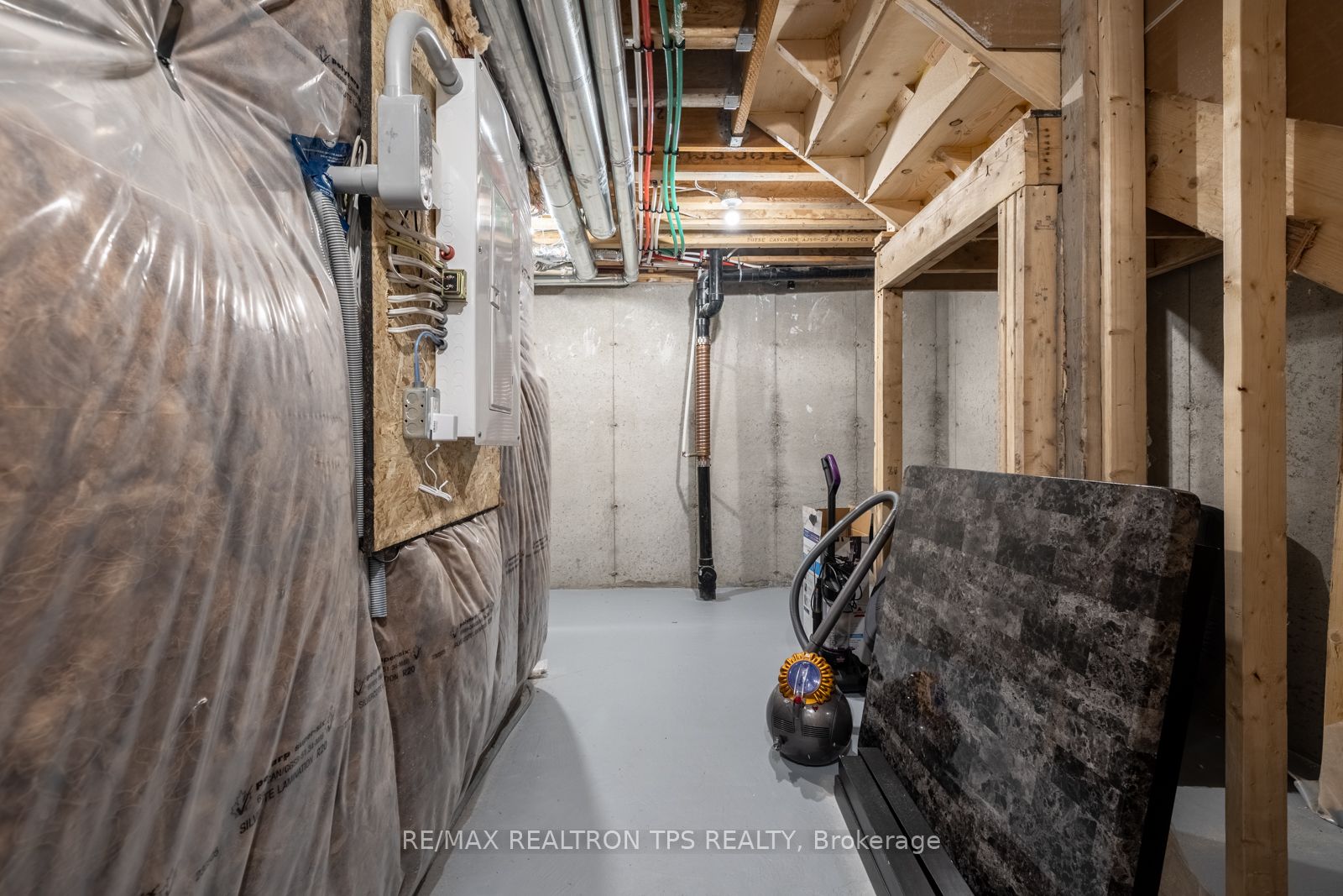 Photo 53 of 1107 Lockie Drive, Oshawa, Kedron — HOMEH