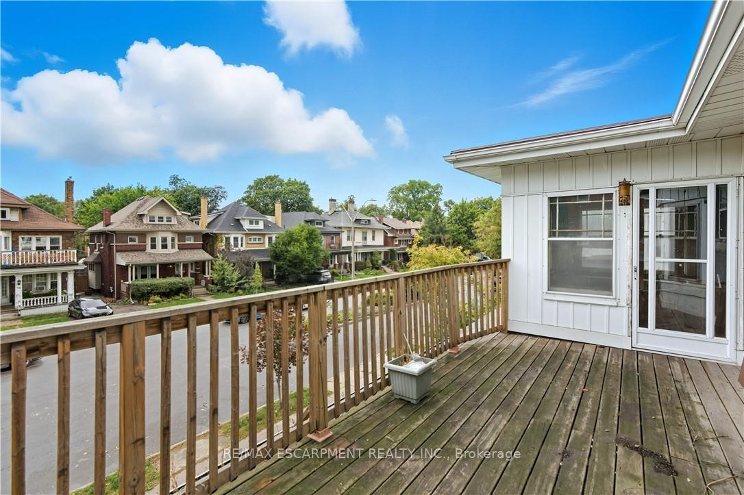 Photo 26 of 93 Barnesdale Boulevard, Hamilton, Stipley — HOMEH