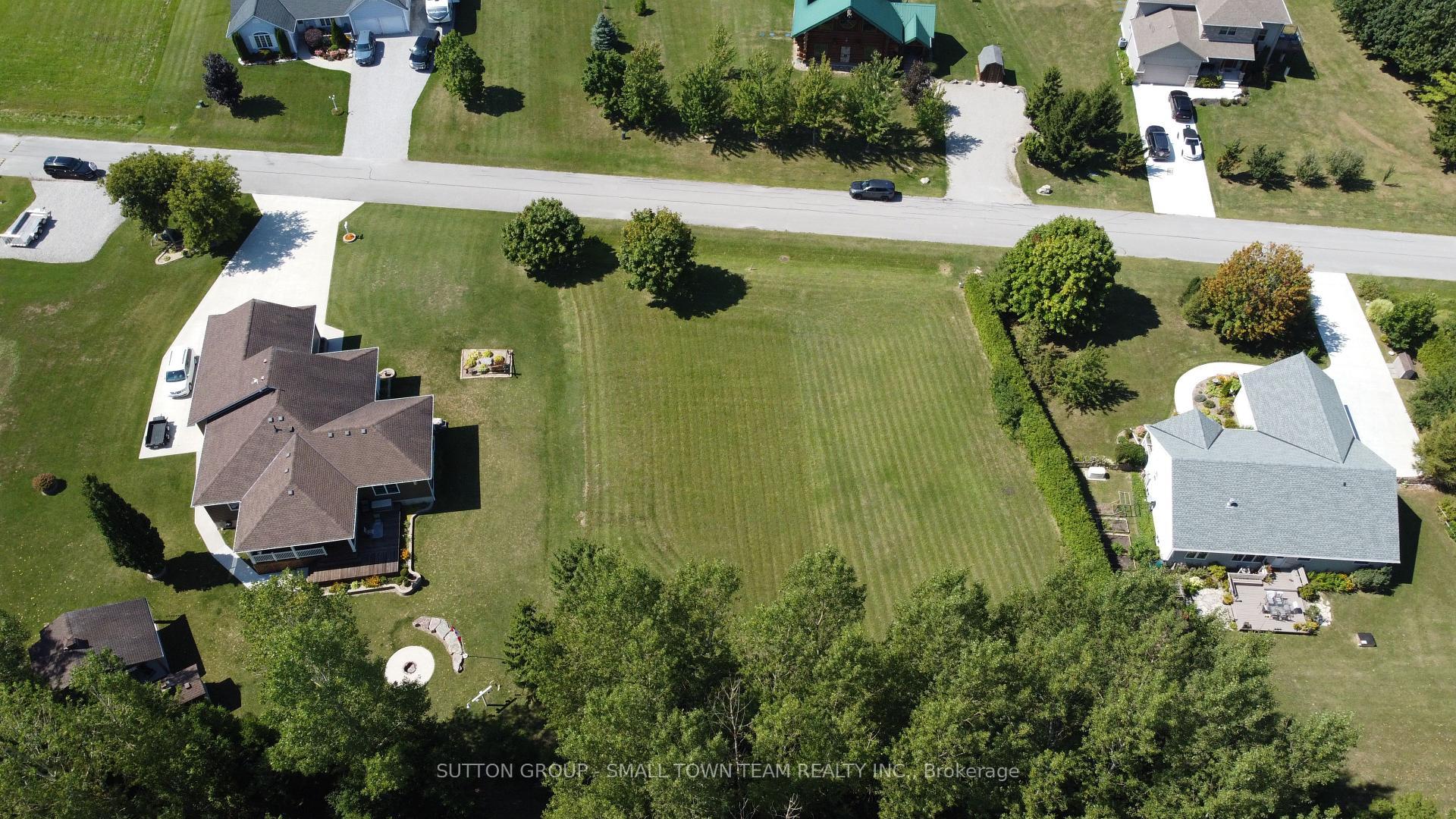 Photo 35 of 71817 Sundridge Crescent, Bluewater, Hay — HOMEH