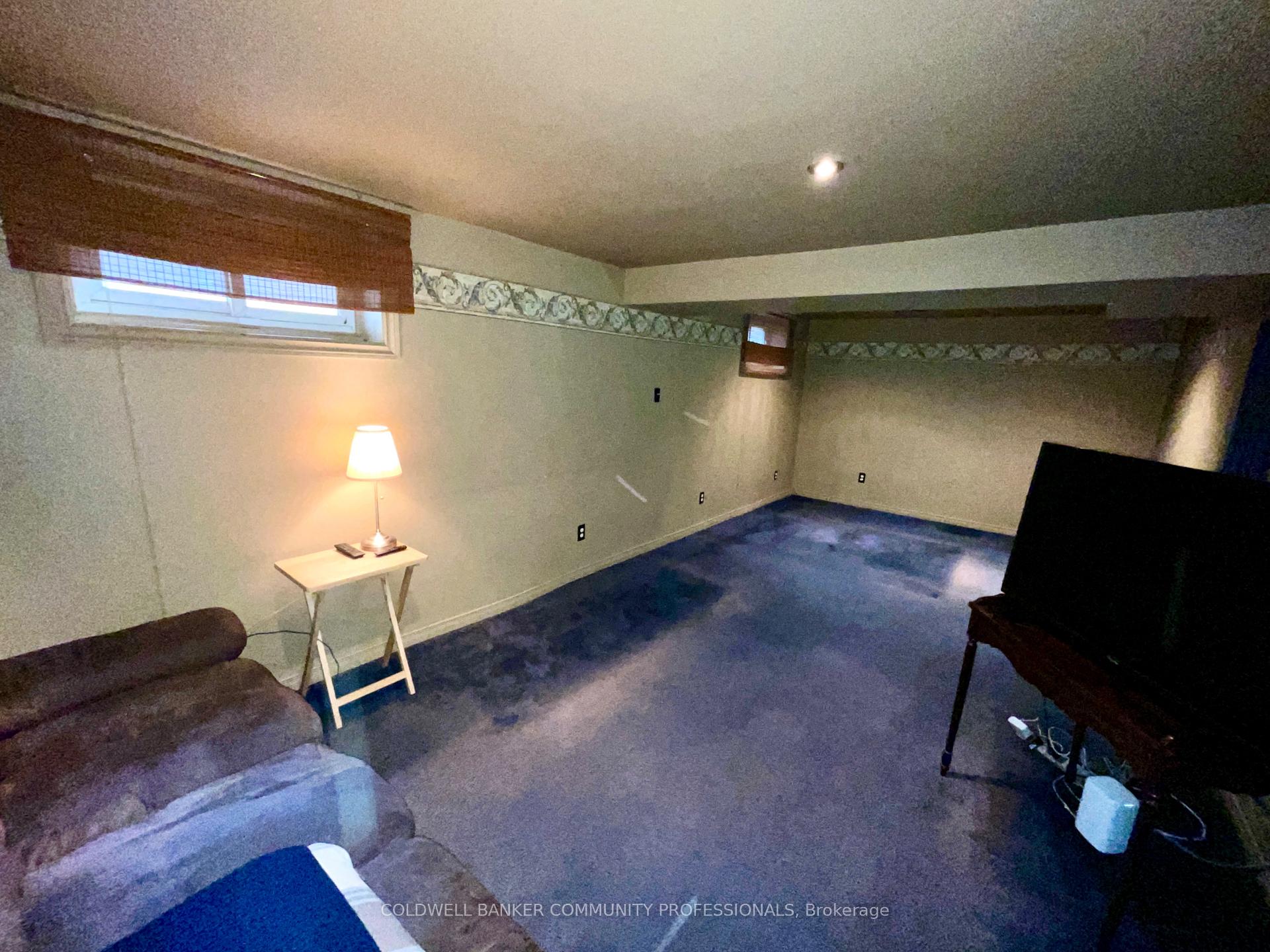 Photo 23 of 384 Upper Kenilworth Avenue, Hamilton, Huntington — HOMEH