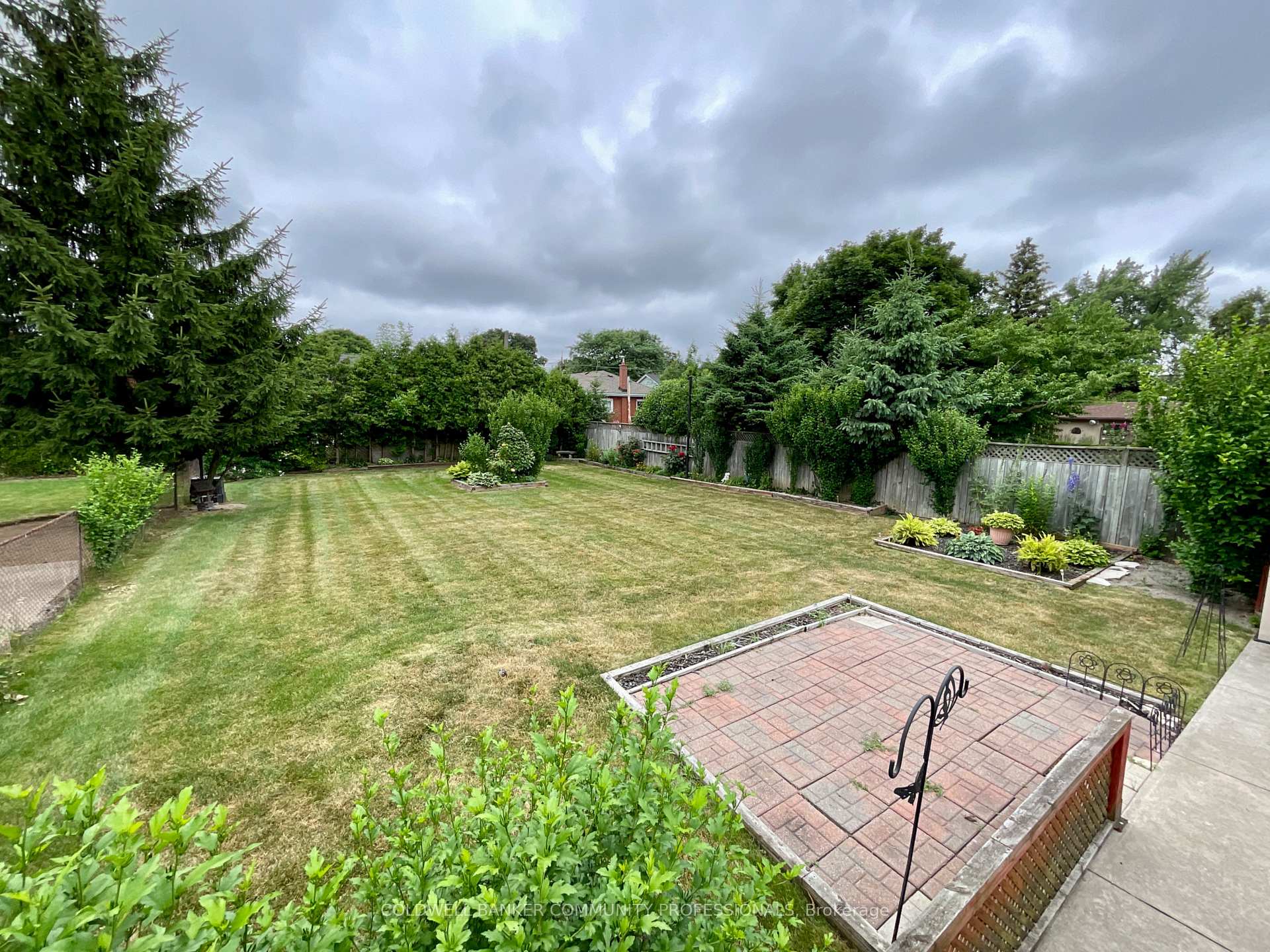 Photo 27 of 384 Upper Kenilworth Avenue, Hamilton, Huntington — HOMEH