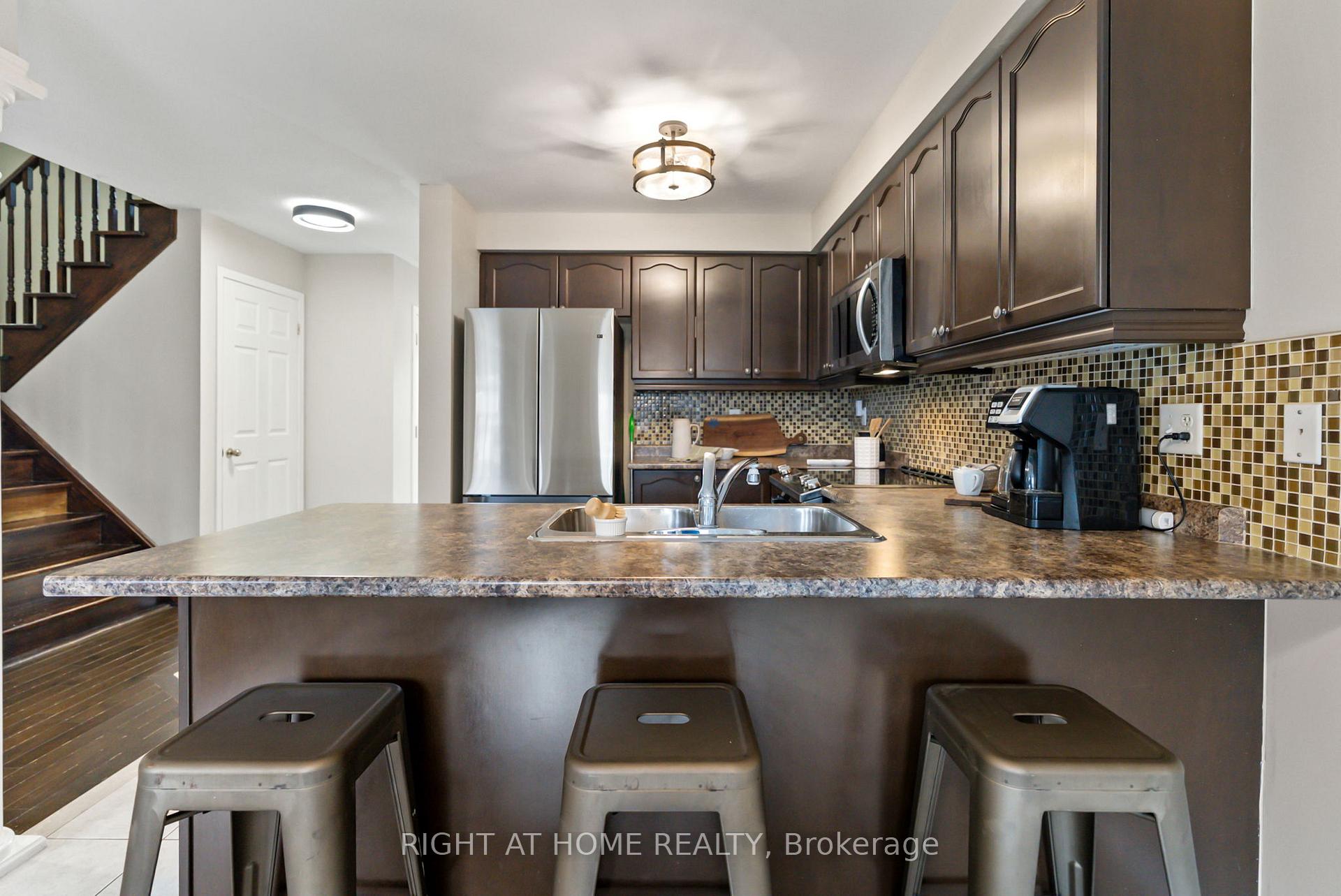 Photo 12 of 179 Courvier Crescent, Clarington, Bowmanville — HOMEH