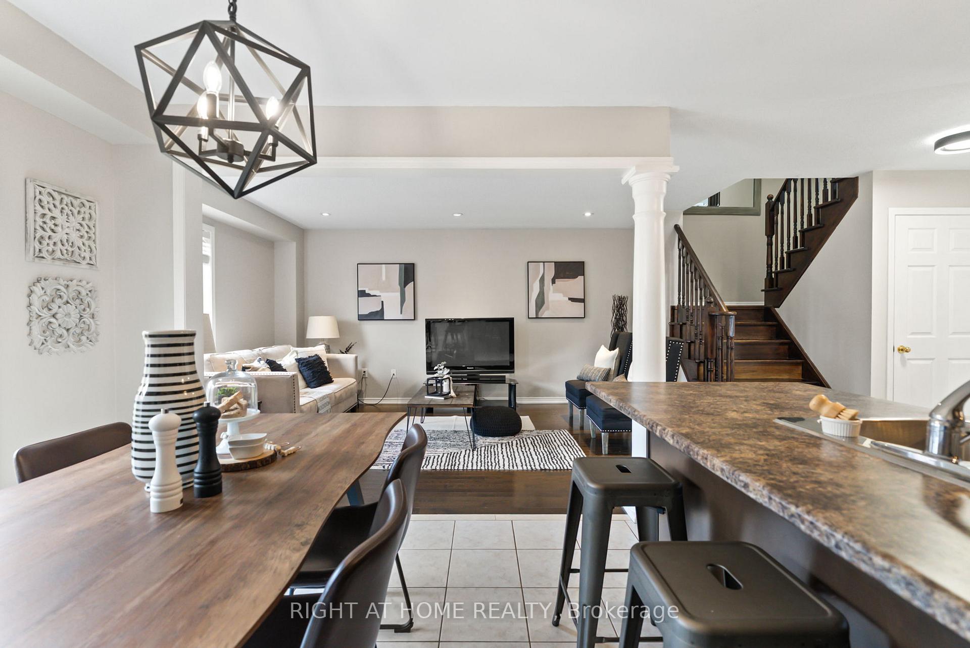 Photo 13 of 179 Courvier Crescent, Clarington, Bowmanville — HOMEH