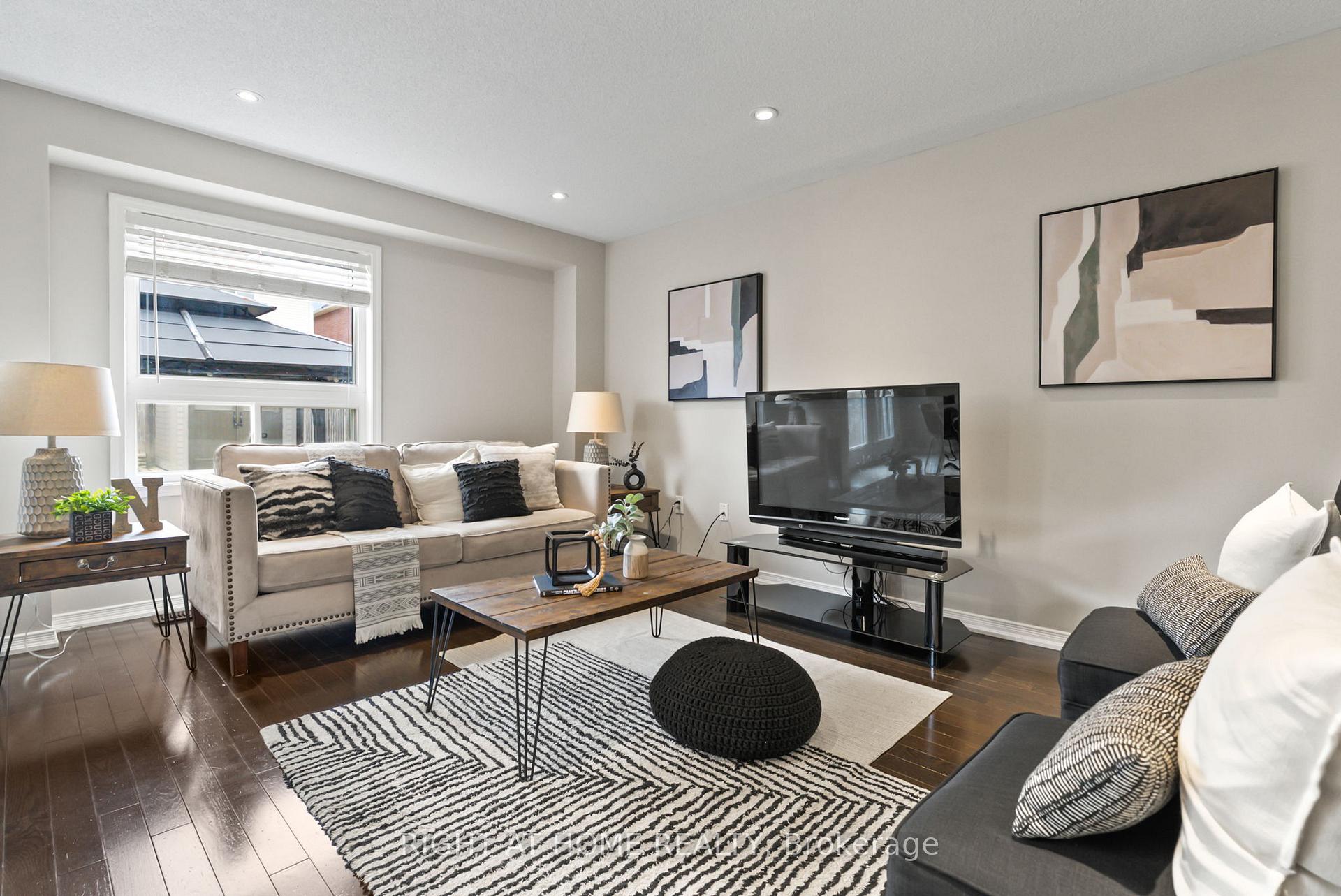 Photo 15 of 179 Courvier Crescent, Clarington, Bowmanville — HOMEH