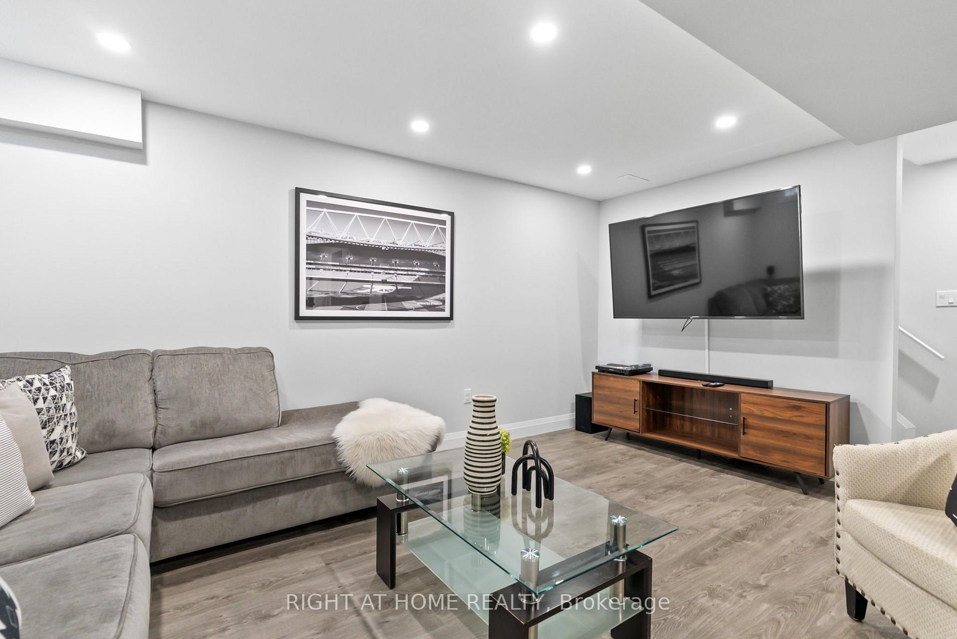 Photo 35 of 179 Courvier Crescent, Clarington, Bowmanville — HOMEH
