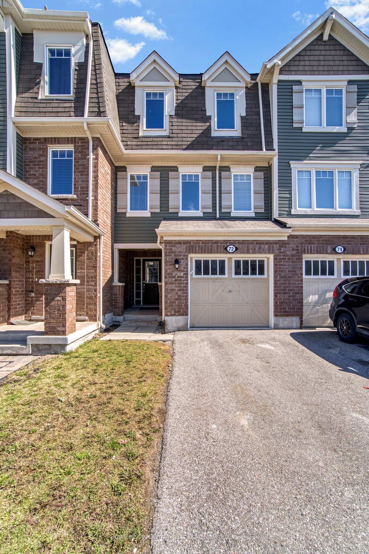 Photo 23 of 72 Bannister Crescent, Brampton, Northwest Brampton — HOMEH