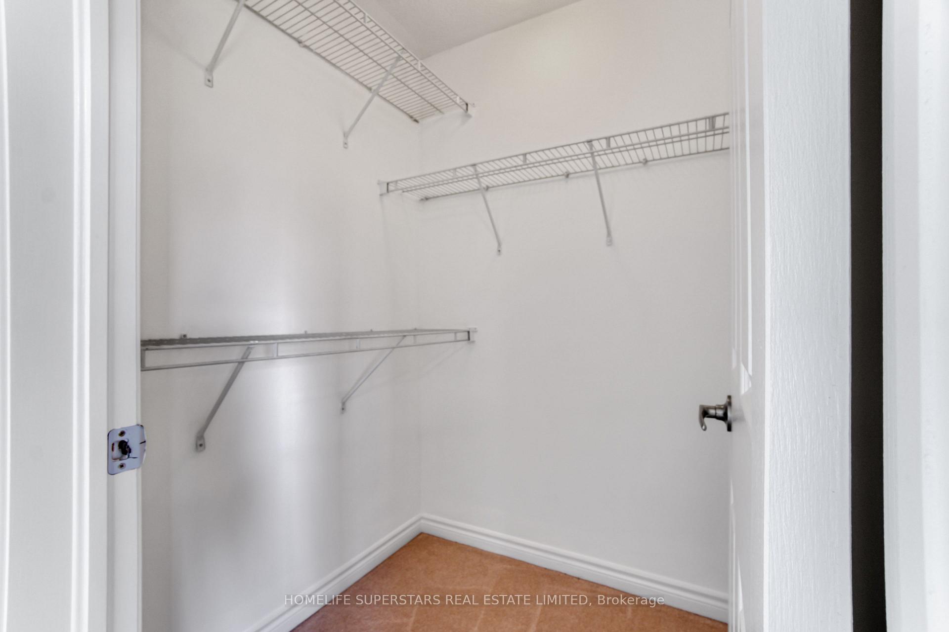 Photo 20 of 72 Bannister Crescent, Brampton, Northwest Brampton — HOMEH