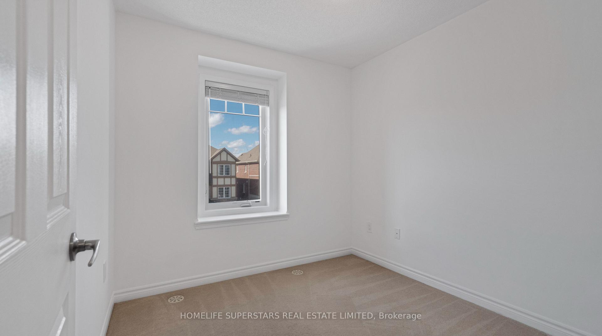 Photo 30 of 72 Bannister Crescent, Brampton, Northwest Brampton — HOMEH