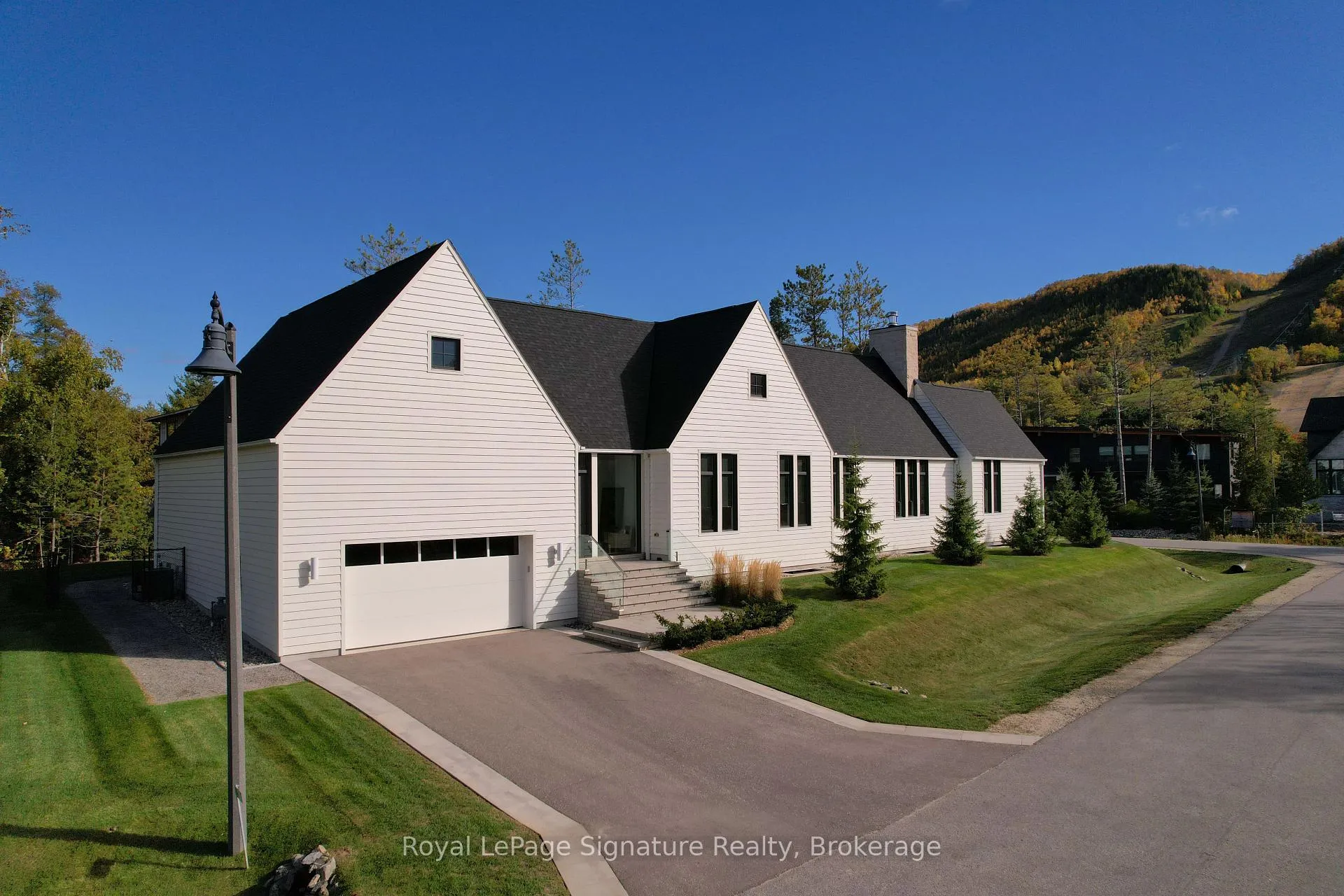 Front of 101 Deer Lane