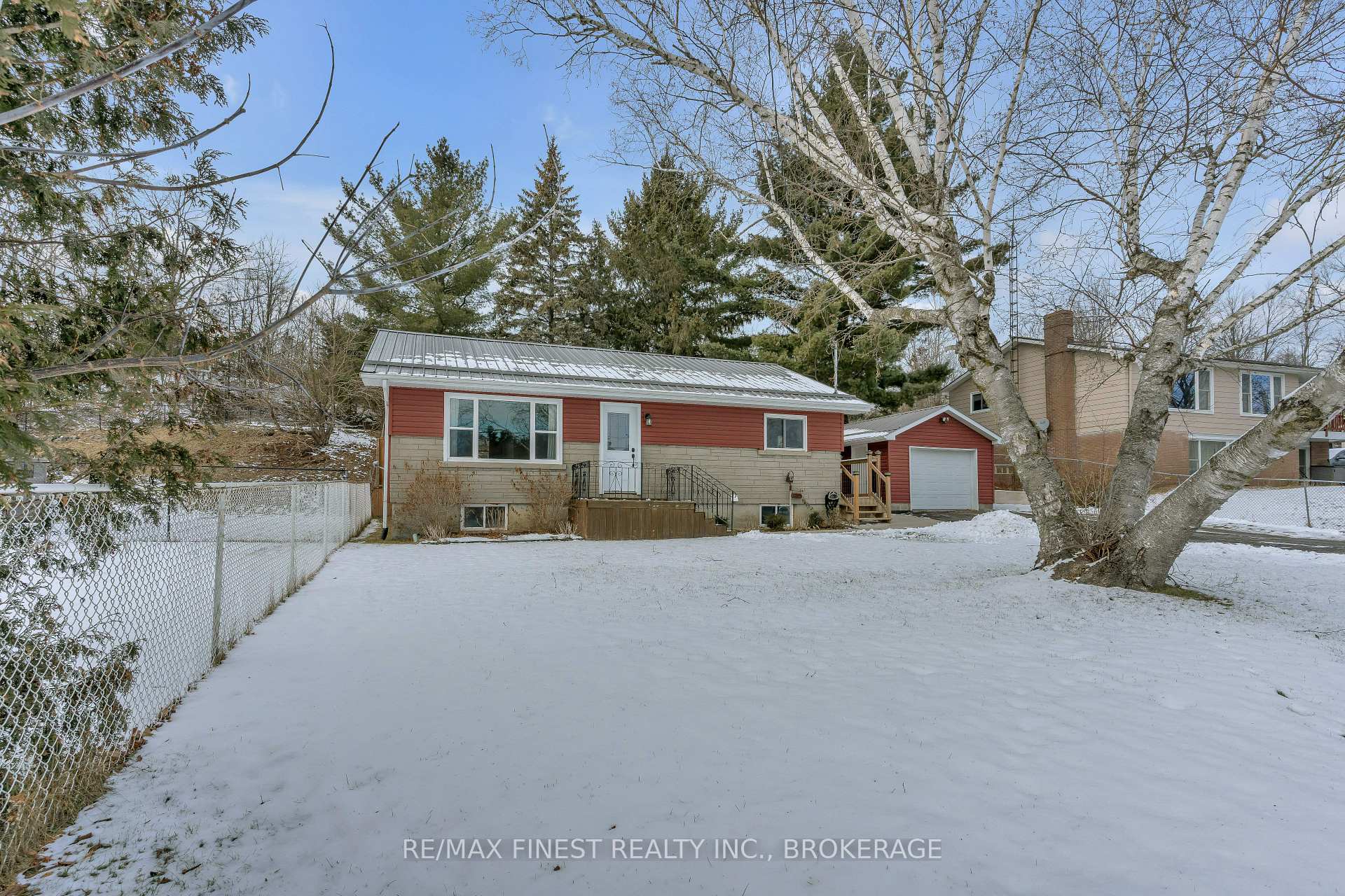 Photo 2 of 6967 Highway 38, Frontenac, Frontenac South — HOMEH
