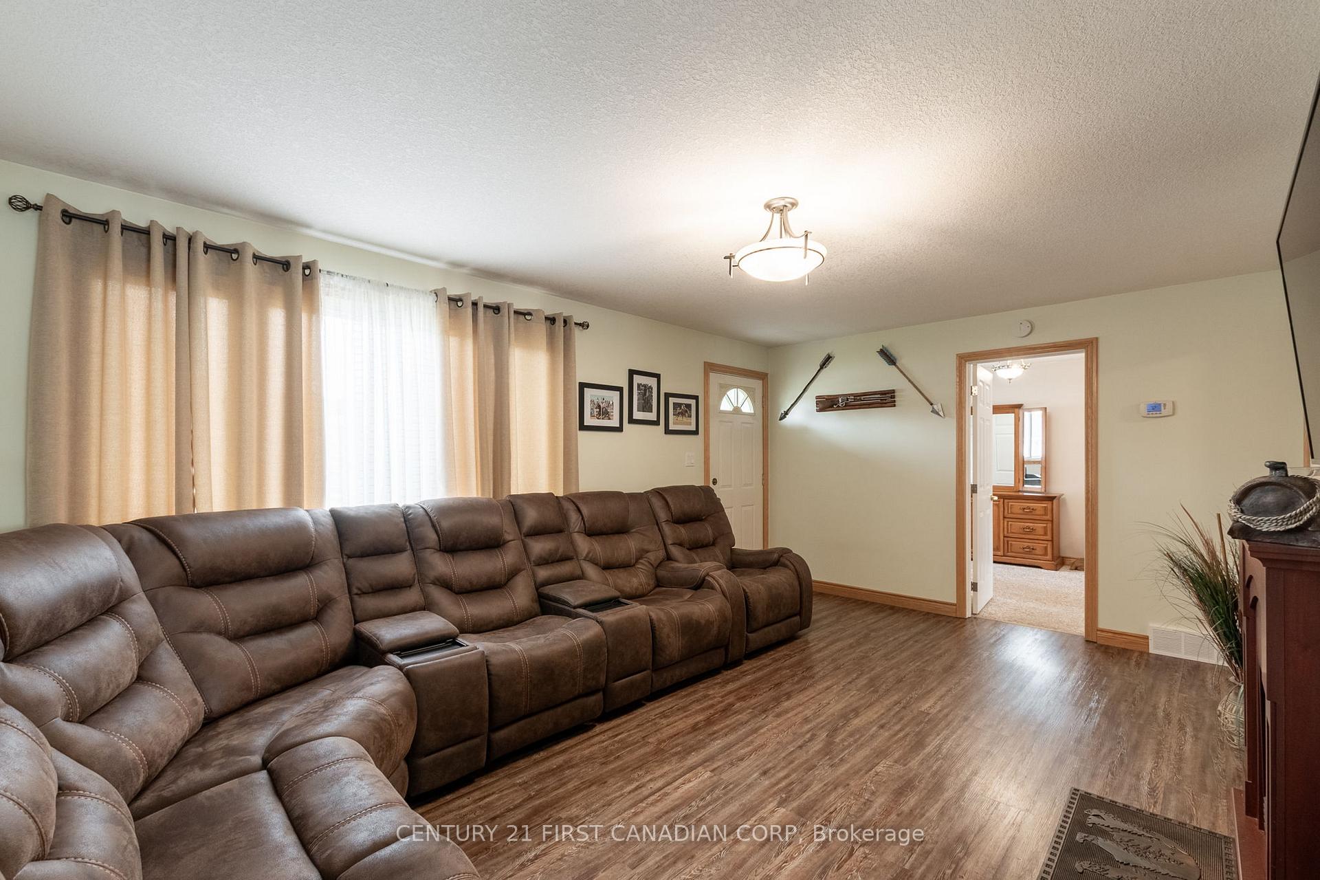 Photo 15 of 55867 Third Street, Bayham, Straffordville — HOMEH