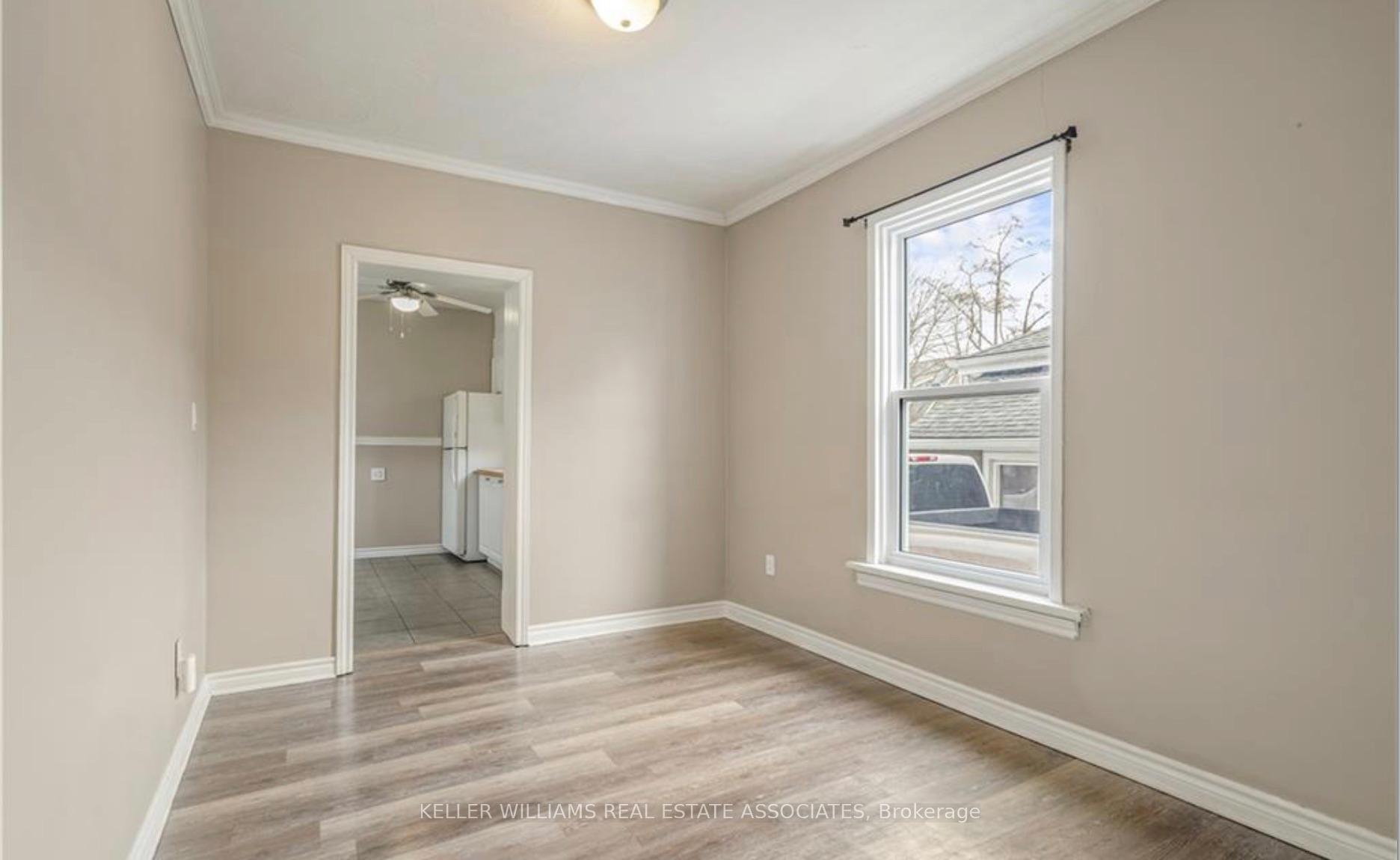 Photo 4 of Unit 2, 212 Sheridan Street, Brant, Brantford Twp — HOMEH