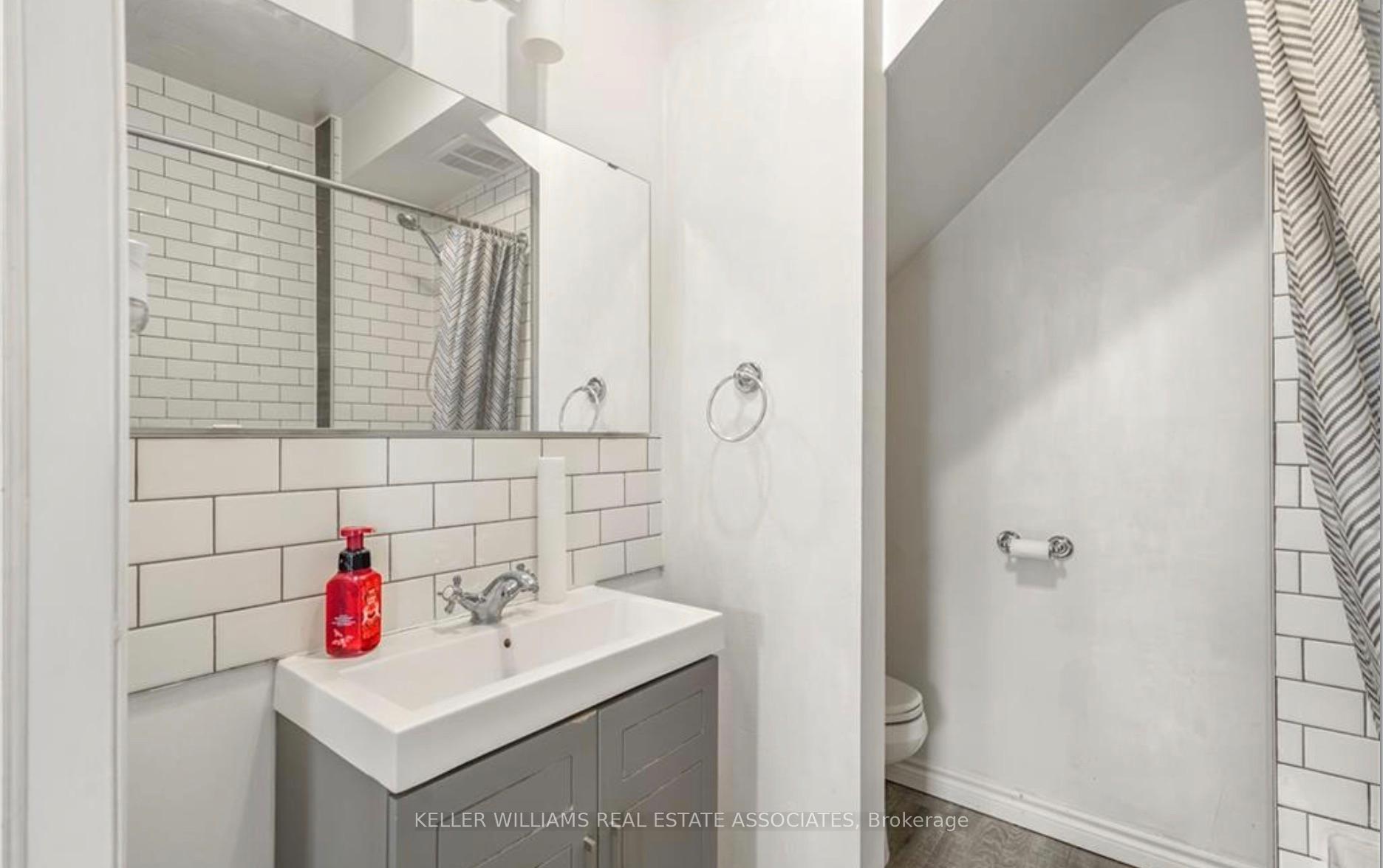 Photo 7 of Unit 2, 212 Sheridan Street, Brant, Brantford Twp — HOMEH