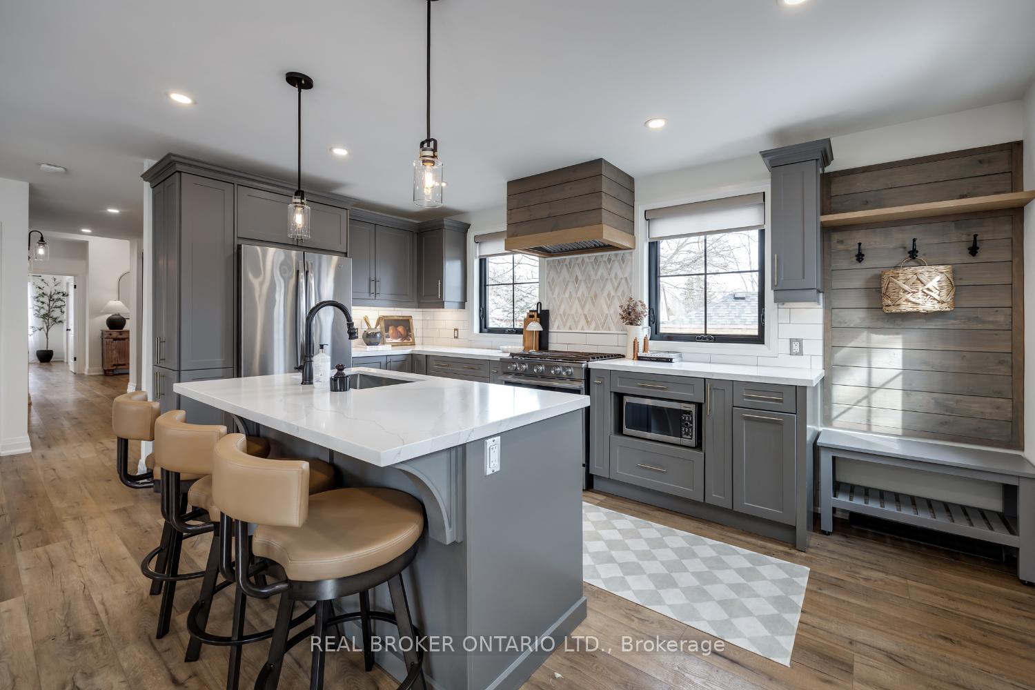 Photo 6 of 2 Jane Street, Clarington, Bowmanville — HOMEH