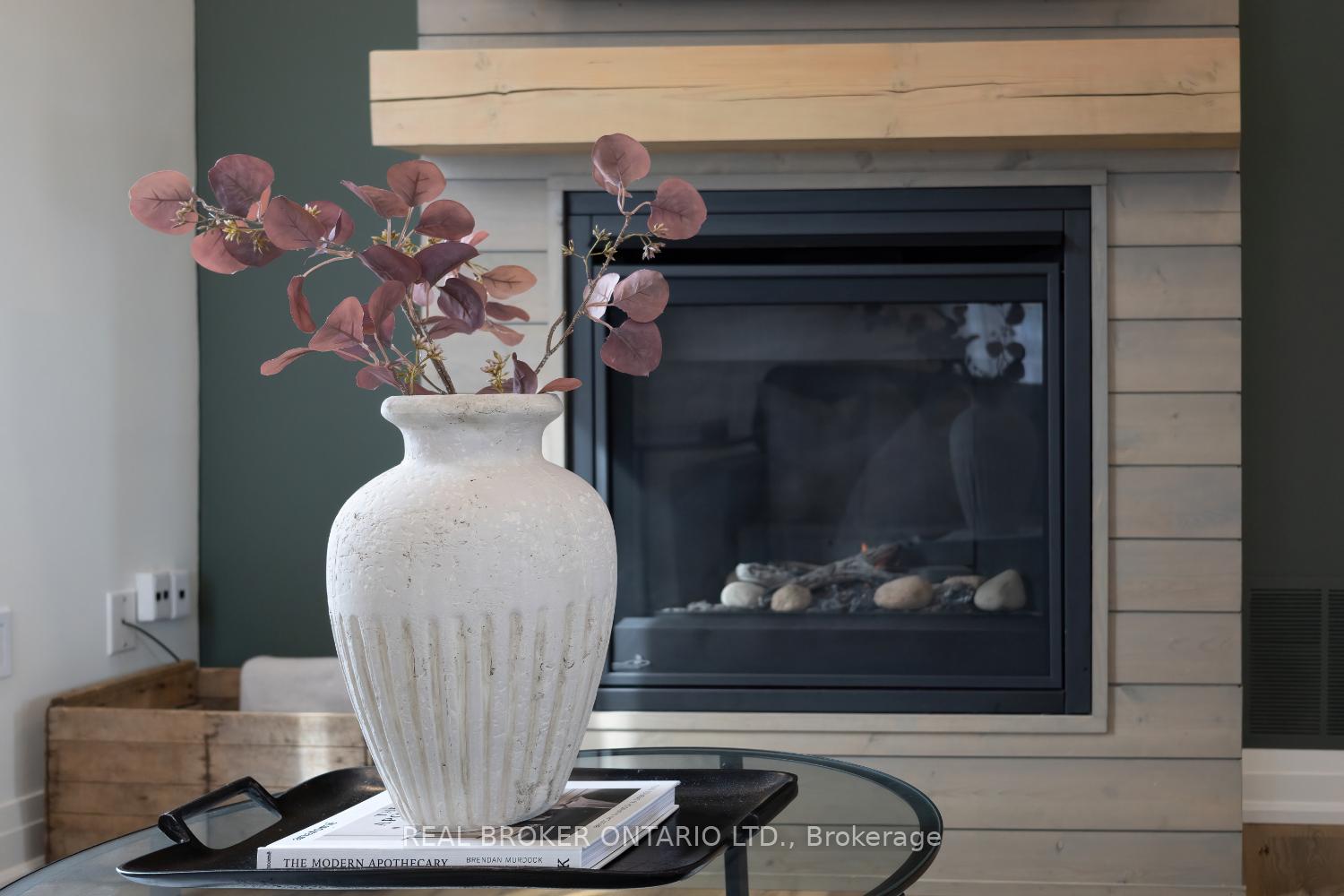 Photo 12 of 2 Jane Street, Clarington, Bowmanville — HOMEH