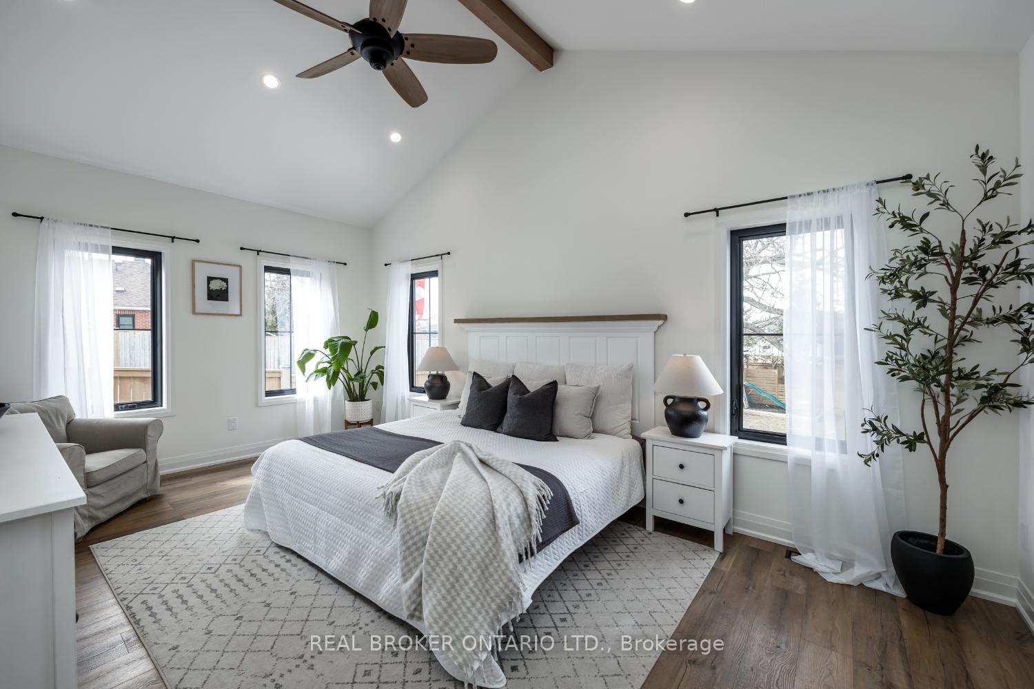 Photo 16 of 2 Jane Street, Clarington, Bowmanville — HOMEH