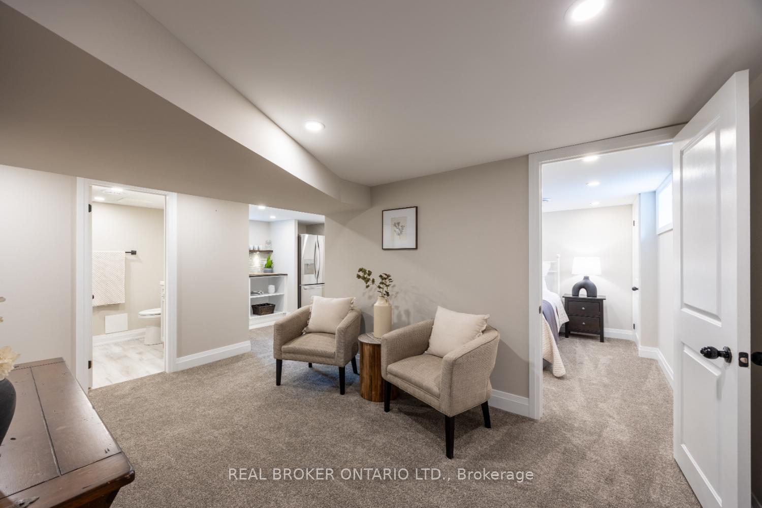 Photo 37 of 2 Jane Street, Clarington, Bowmanville — HOMEH