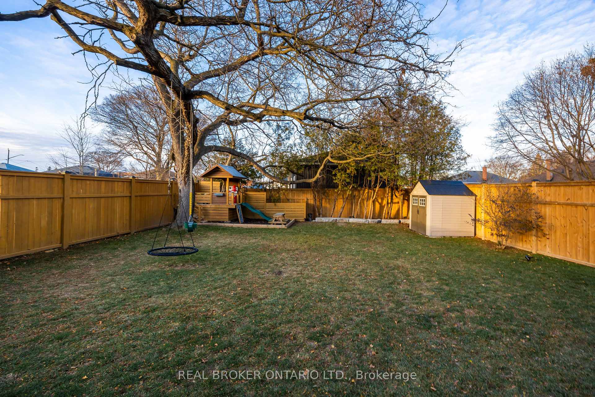 Photo 45 of 2 Jane Street, Clarington, Bowmanville — HOMEH