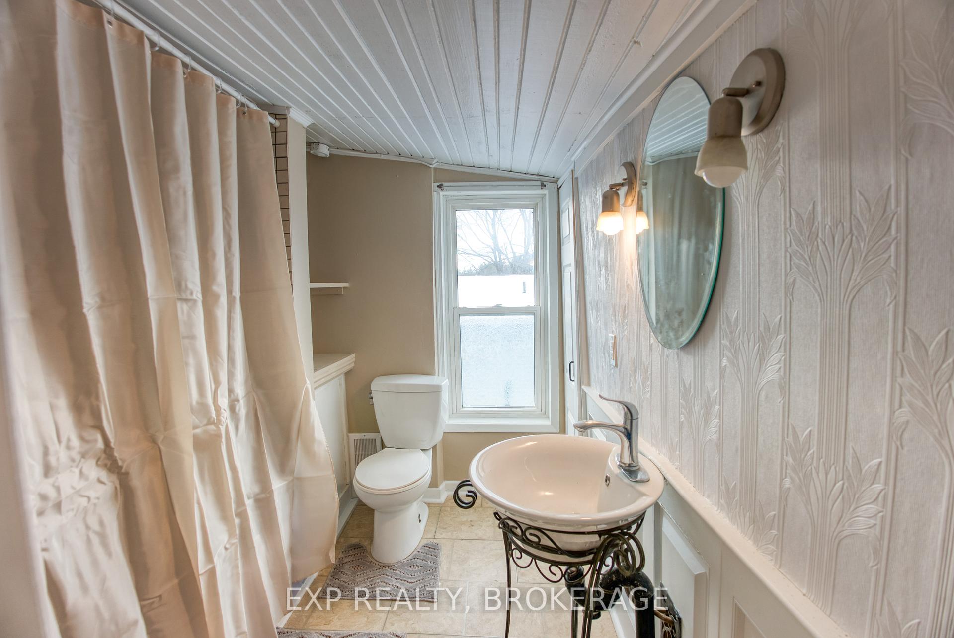 Photo 24 of 10933 Road 38, Frontenac, Frontenac Centre — HOMEH