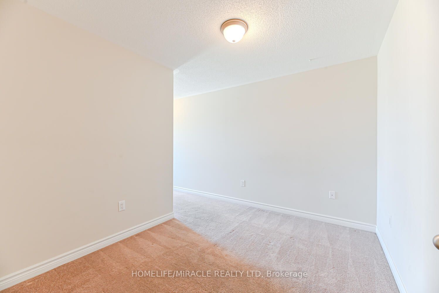 Photo 83 of 35 Finegan Circle, Brampton, Northwest Brampton — HOMEH