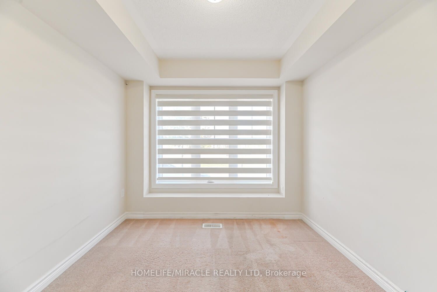 Photo 57 of 35 Finegan Circle, Brampton, Northwest Brampton — HOMEH