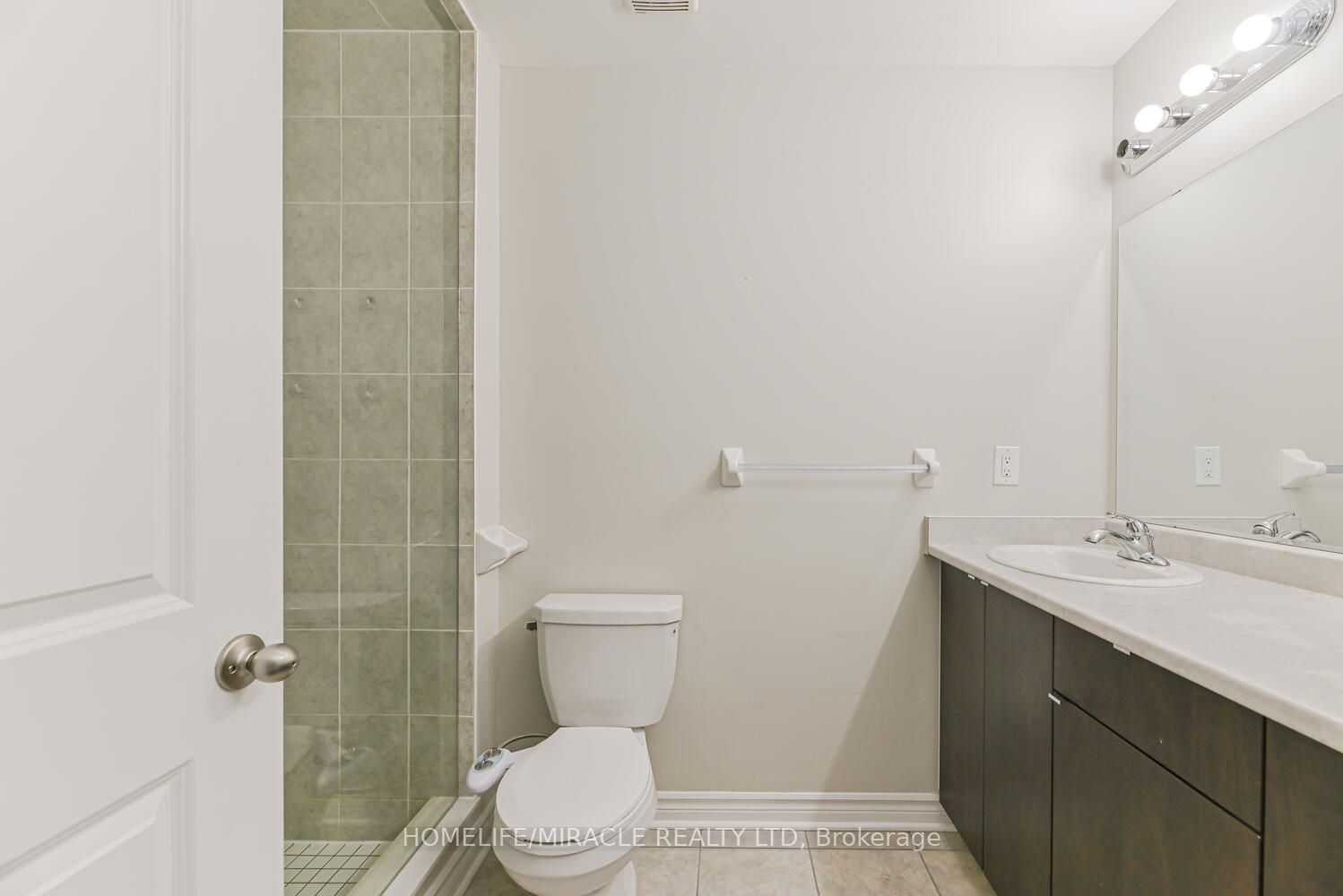 Photo 87 of 35 Finegan Circle, Brampton, Northwest Brampton — HOMEH