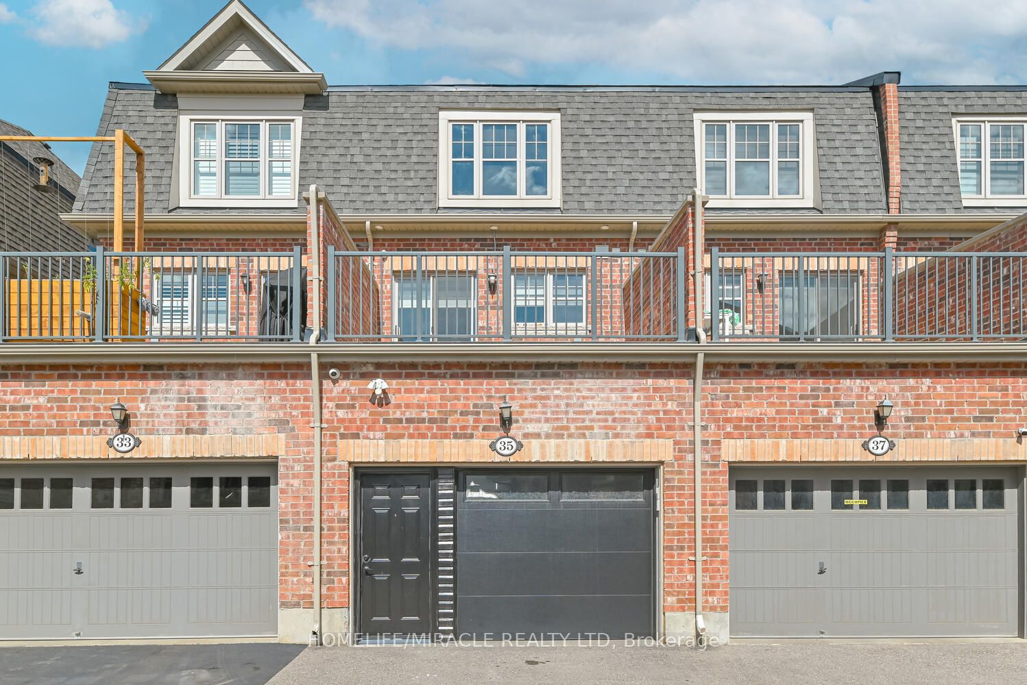 Photo 99 of 35 Finegan Circle, Brampton, Northwest Brampton — HOMEH