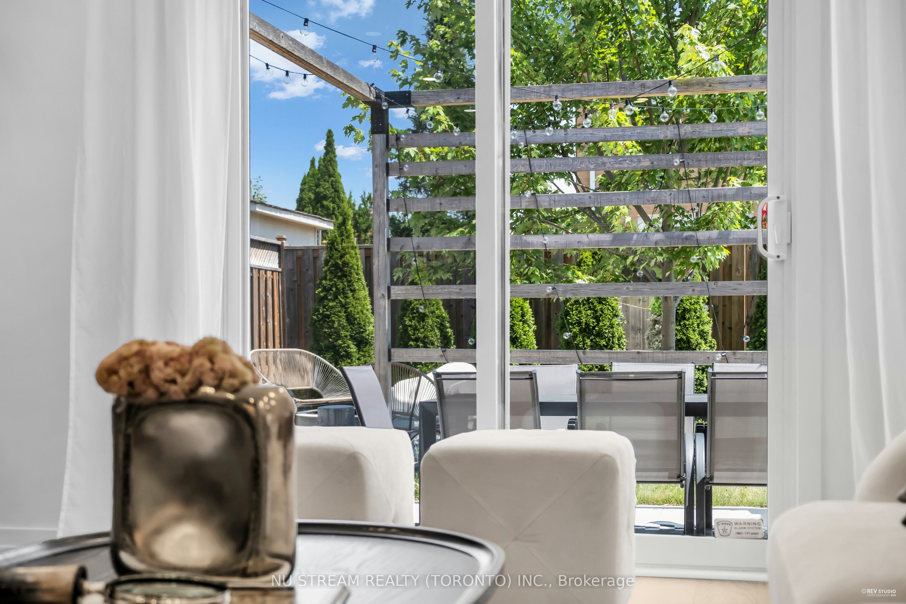 Photo 71 of 43 Brandy Crescent, Vaughan, East Woodbridge — HOMEH