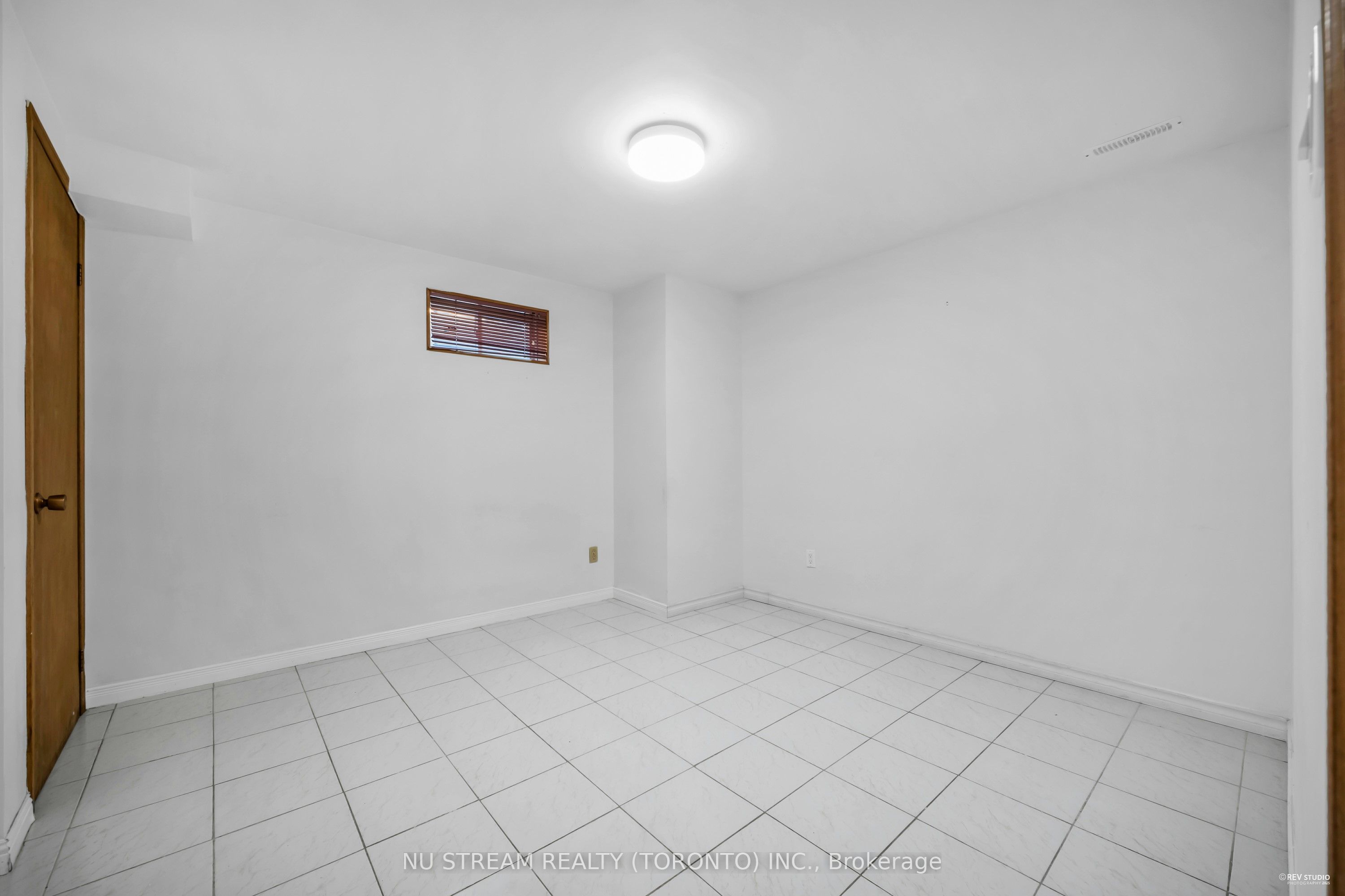 Photo 96 of 43 Brandy Crescent, Vaughan, East Woodbridge — HOMEH