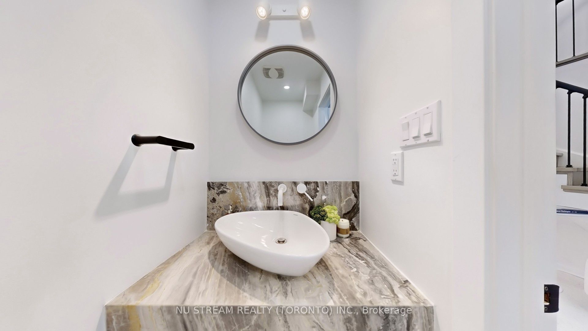 Photo 74 of 43 Brandy Crescent, Vaughan, East Woodbridge — HOMEH