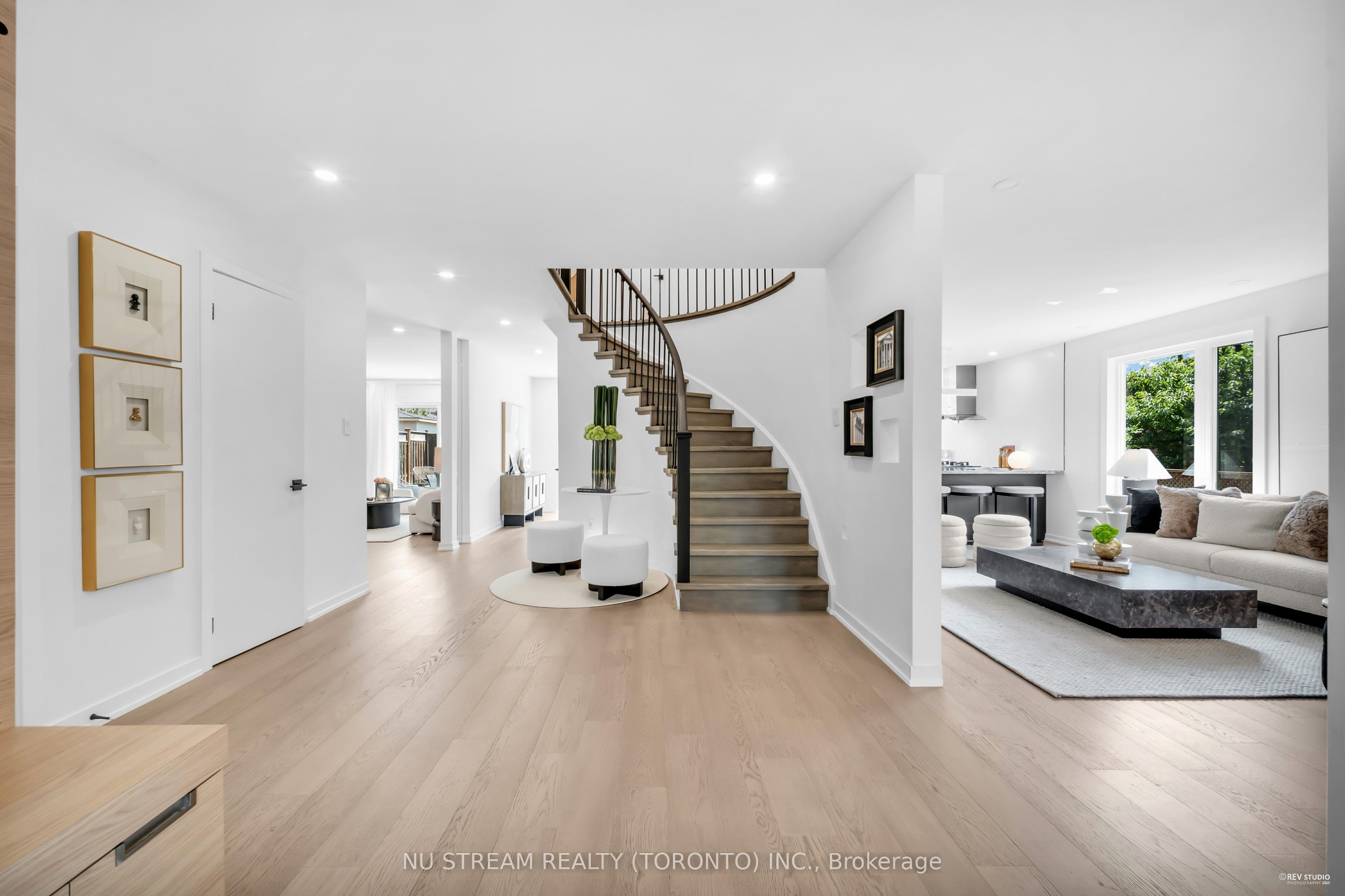 Photo 55 of 43 Brandy Crescent, Vaughan, East Woodbridge — HOMEH