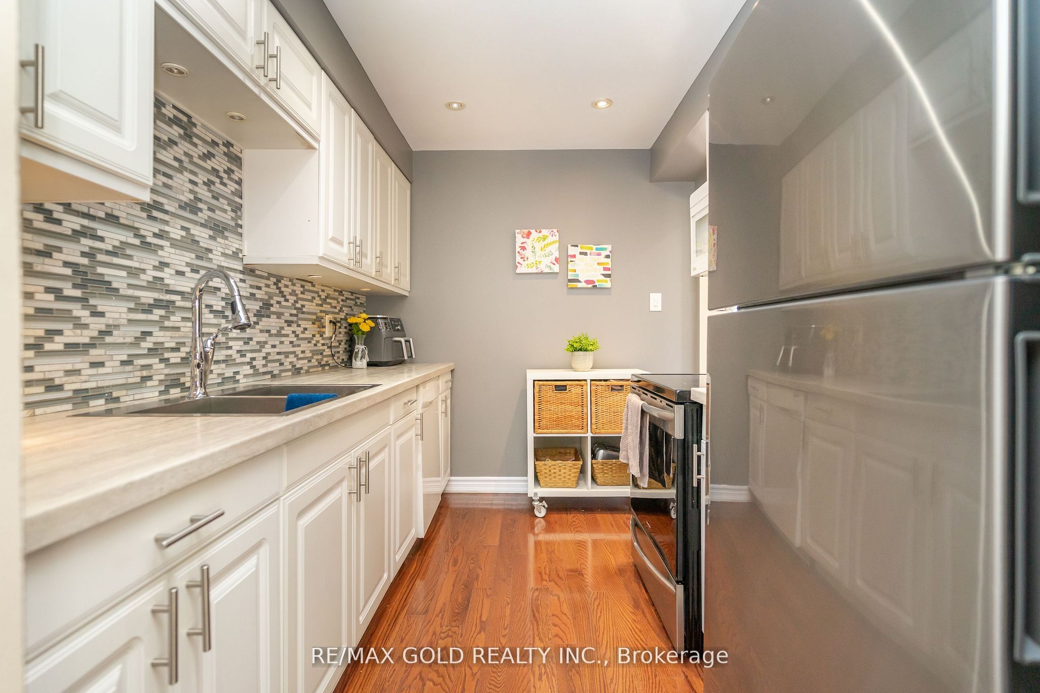 Photo 106 of Unit 61, 46 Dearbourne Boulevard, Brampton, Southgate — HOMEH