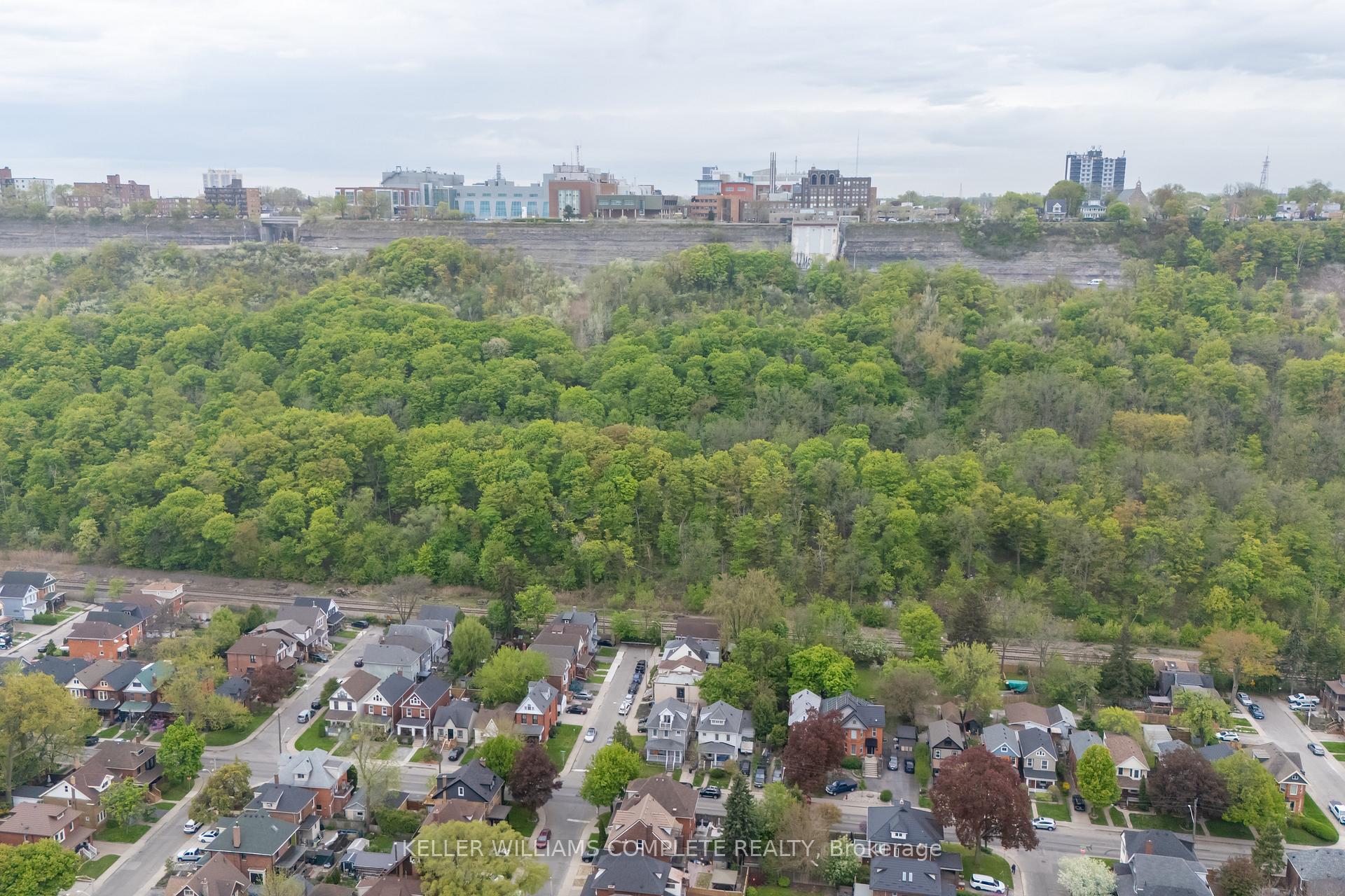 Photo 31 of 264 Holton Avenue S, Hamilton, St. Clair — HOMEH