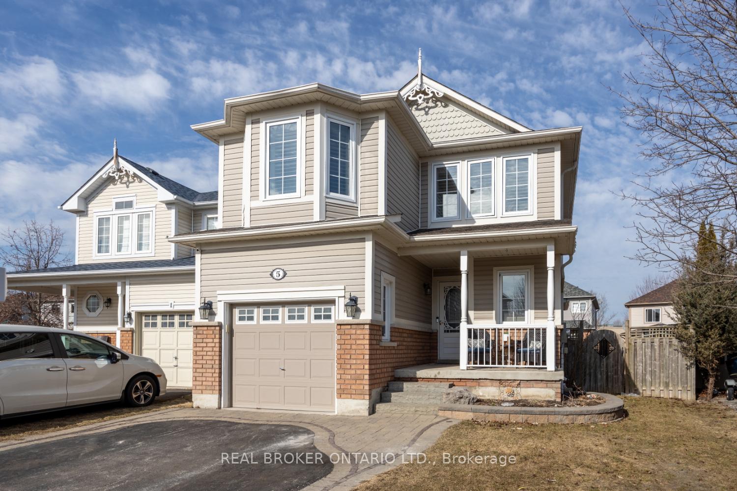 Photo 1 of 5 Millburn Drive, Clarington, Bowmanville — HOMEH